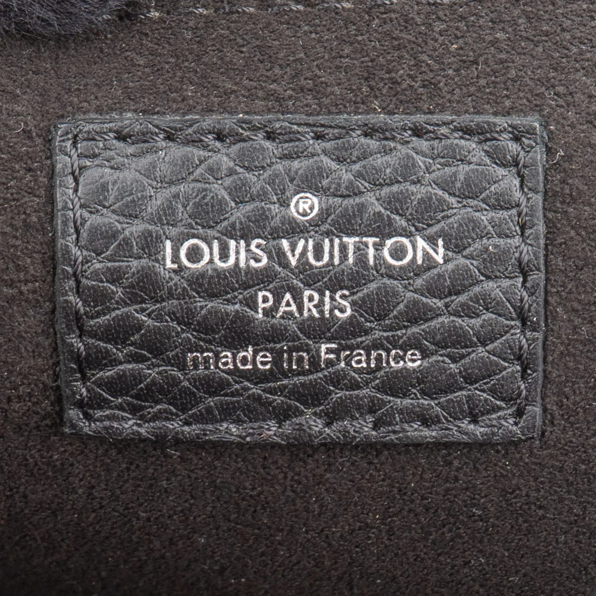 Louis Vuitton Taurillon LV Laptophülle