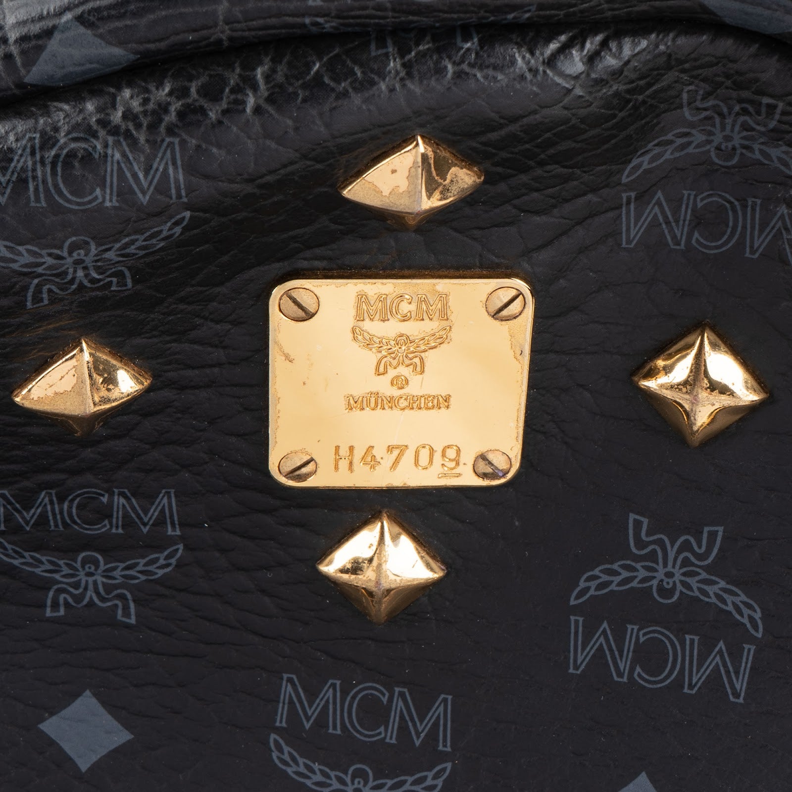 MCM - Visetos Stark Studded Backpack