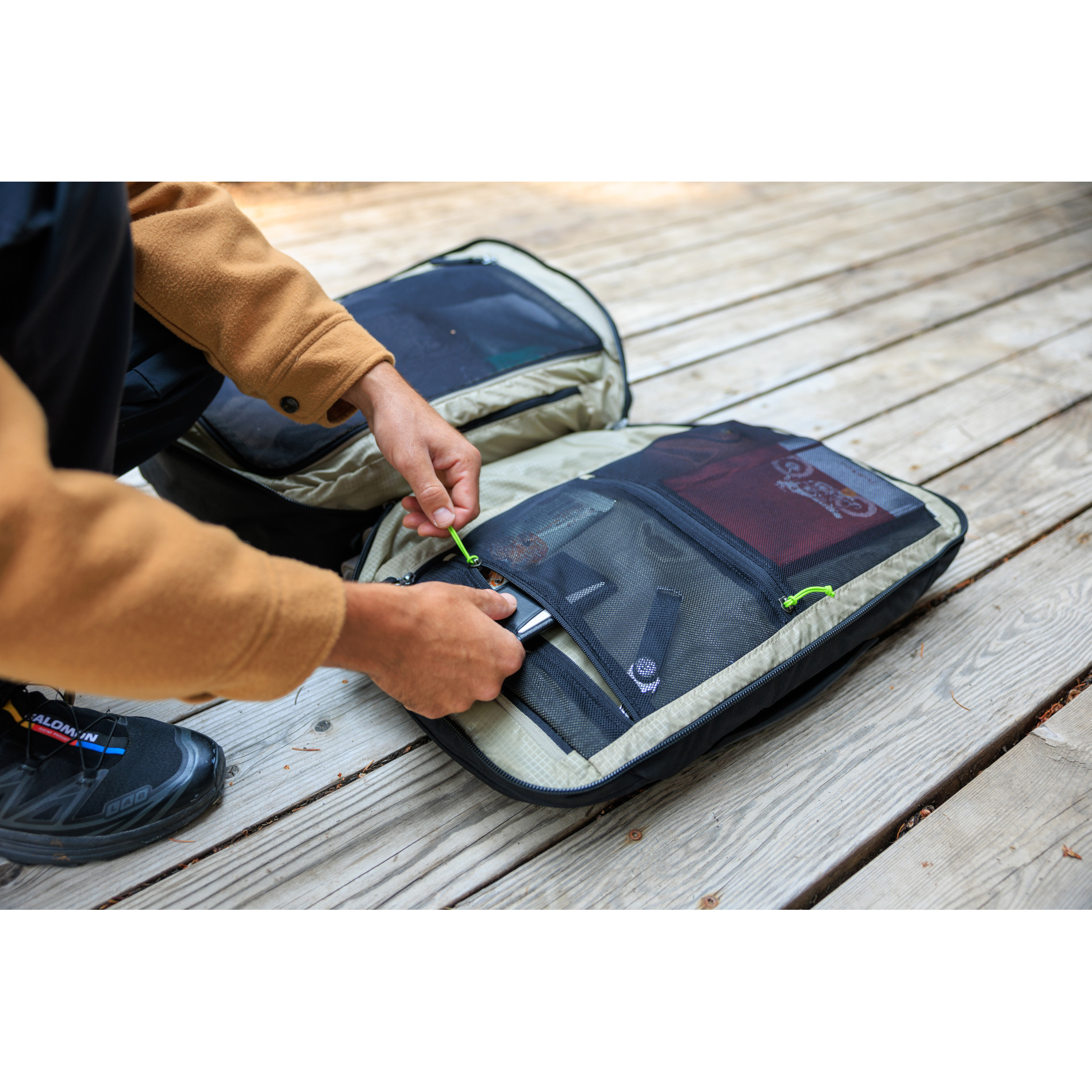 BORDER 30 - POOL PARTY