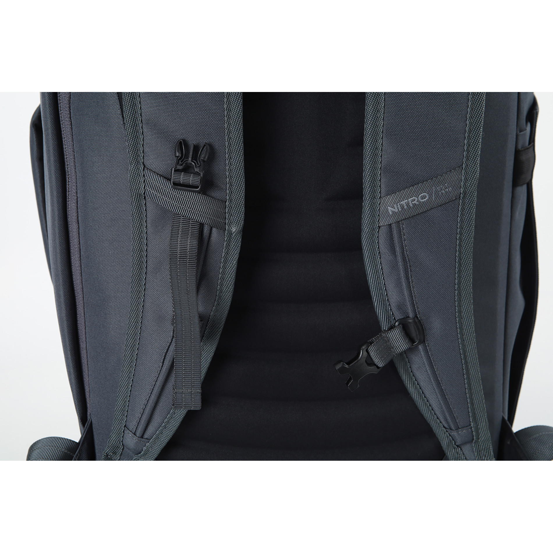 Rucksack NIKURO TRAVELER - Graphite