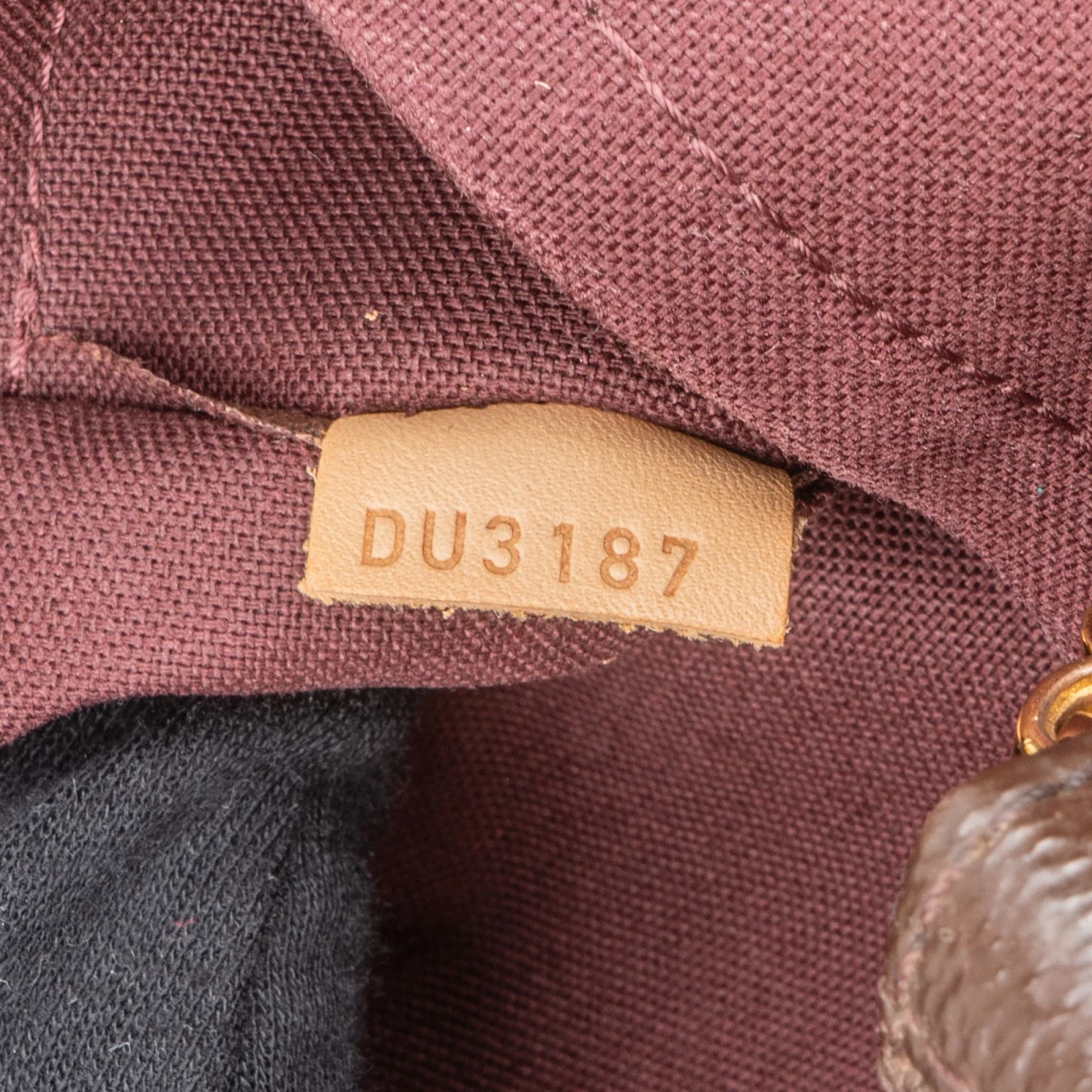 Louis Vuitton Monogram Canvas Berri MM Shoulder Bag