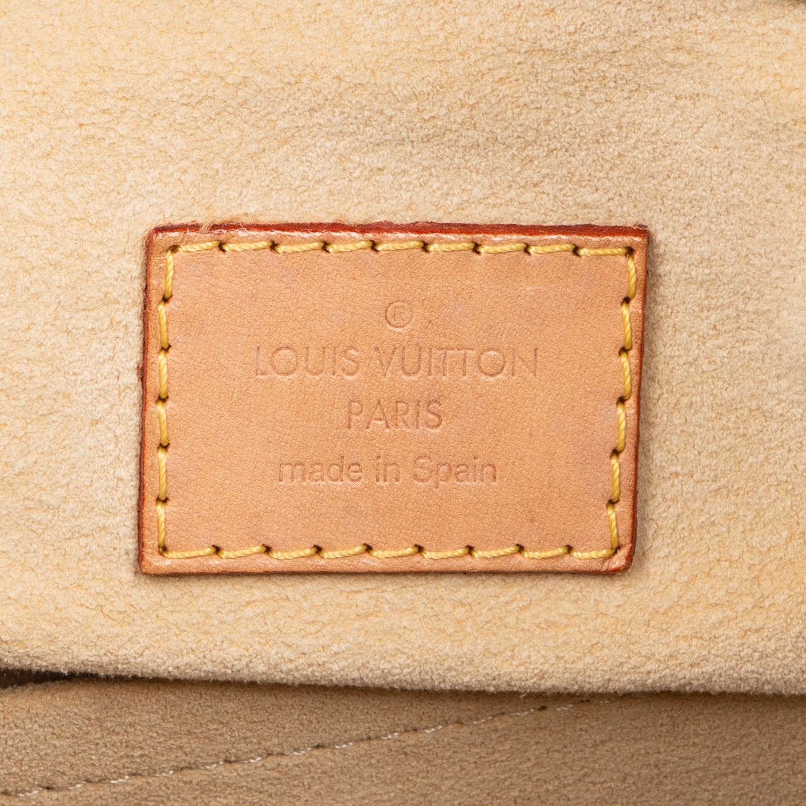 Louis Vuitton - Artsy MM Schultertasche