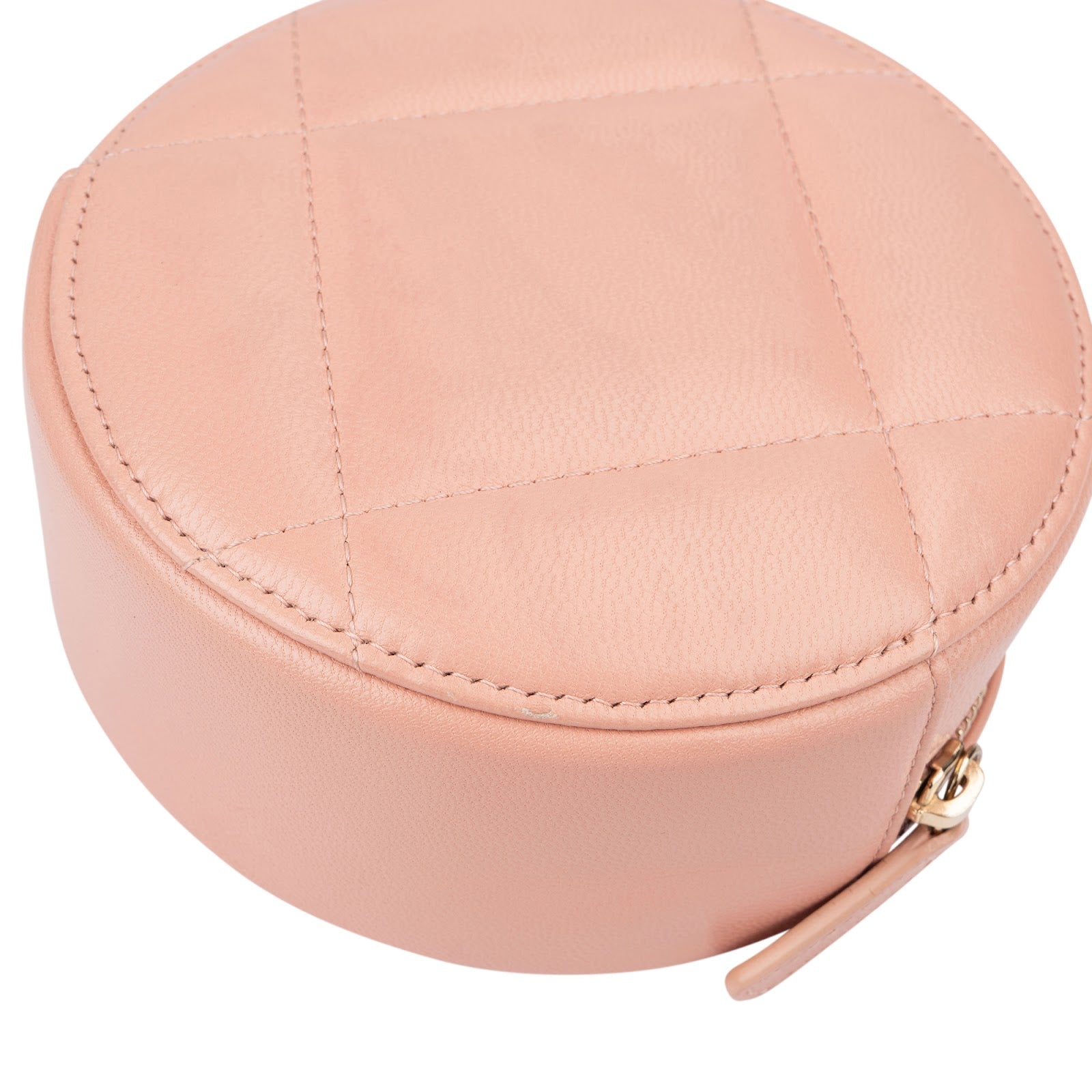Chanel – 19 Round Crossbody Bag