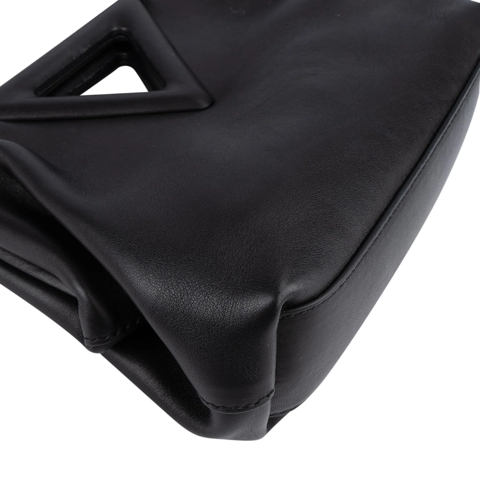 Bottega Veneta Leather Small The Point Handbag