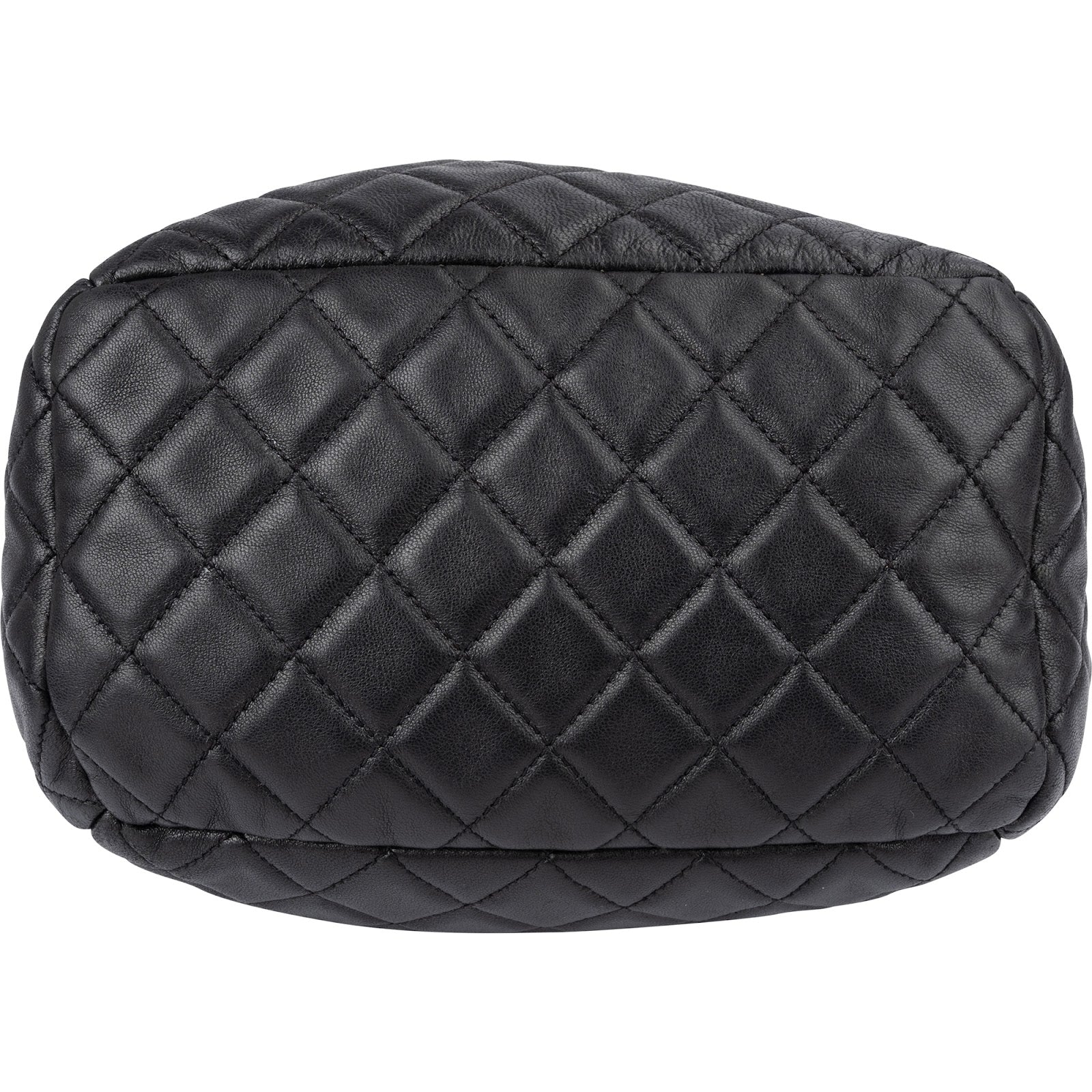 Chanel – CC Drawstring Bucket Crossbody Bag