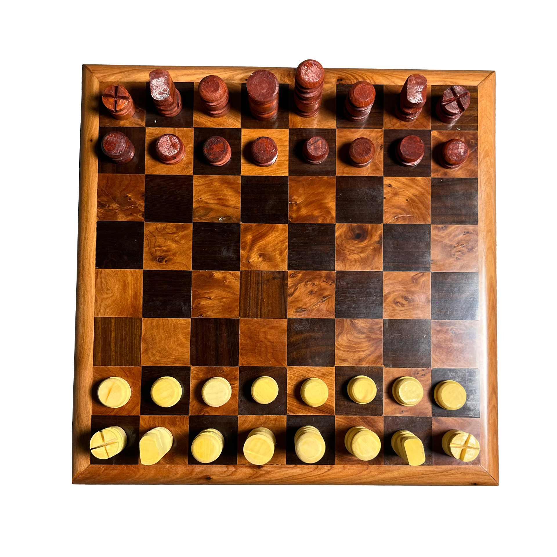 Schachspiel aus Thuja handgefertigt