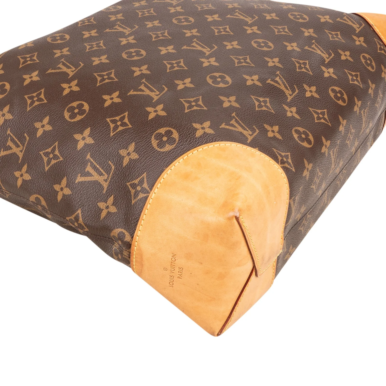Louis Vuitton Monogram Canvas Berri MM Shoulder Bag