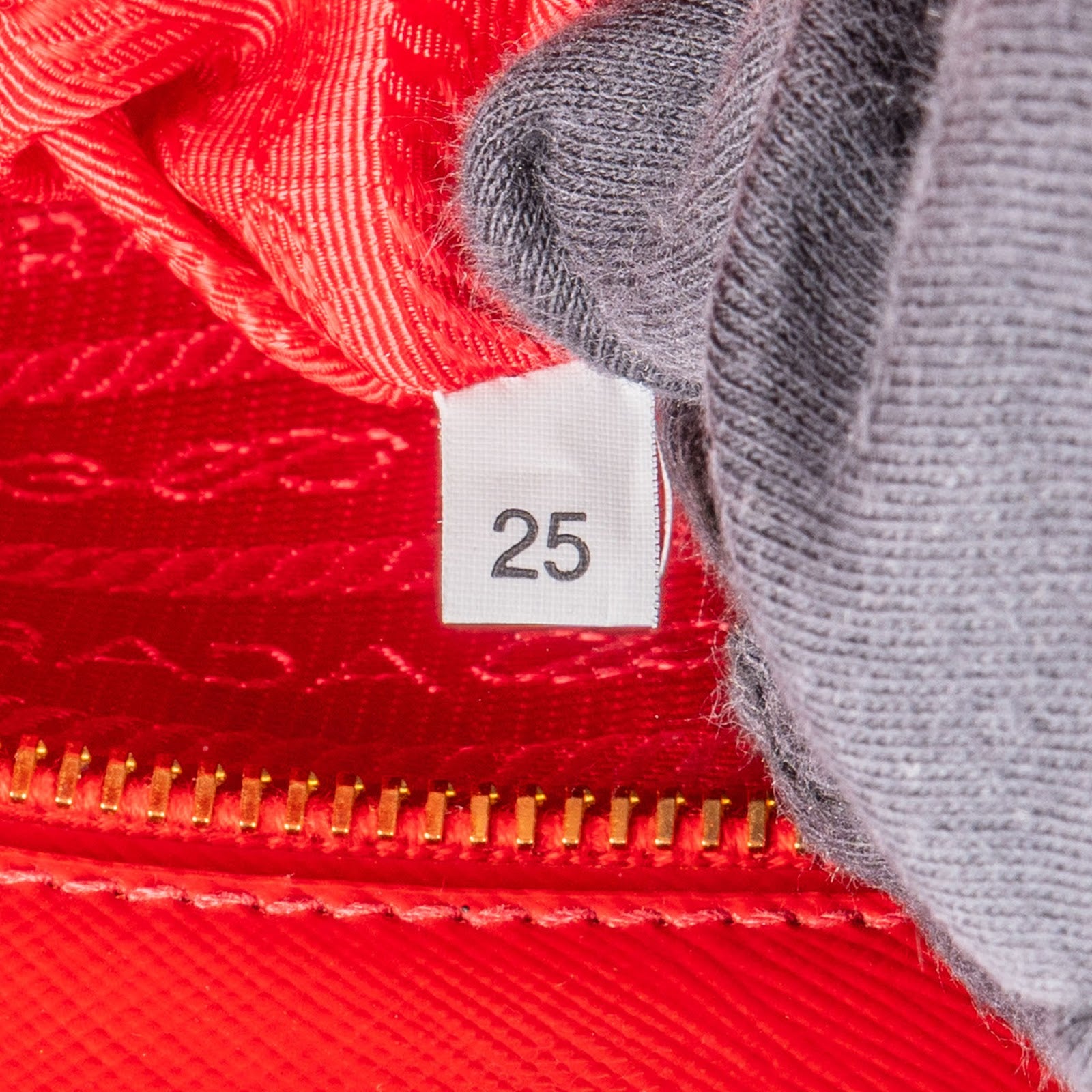 Prada – Saffiano Vernice Galleria Handtasche