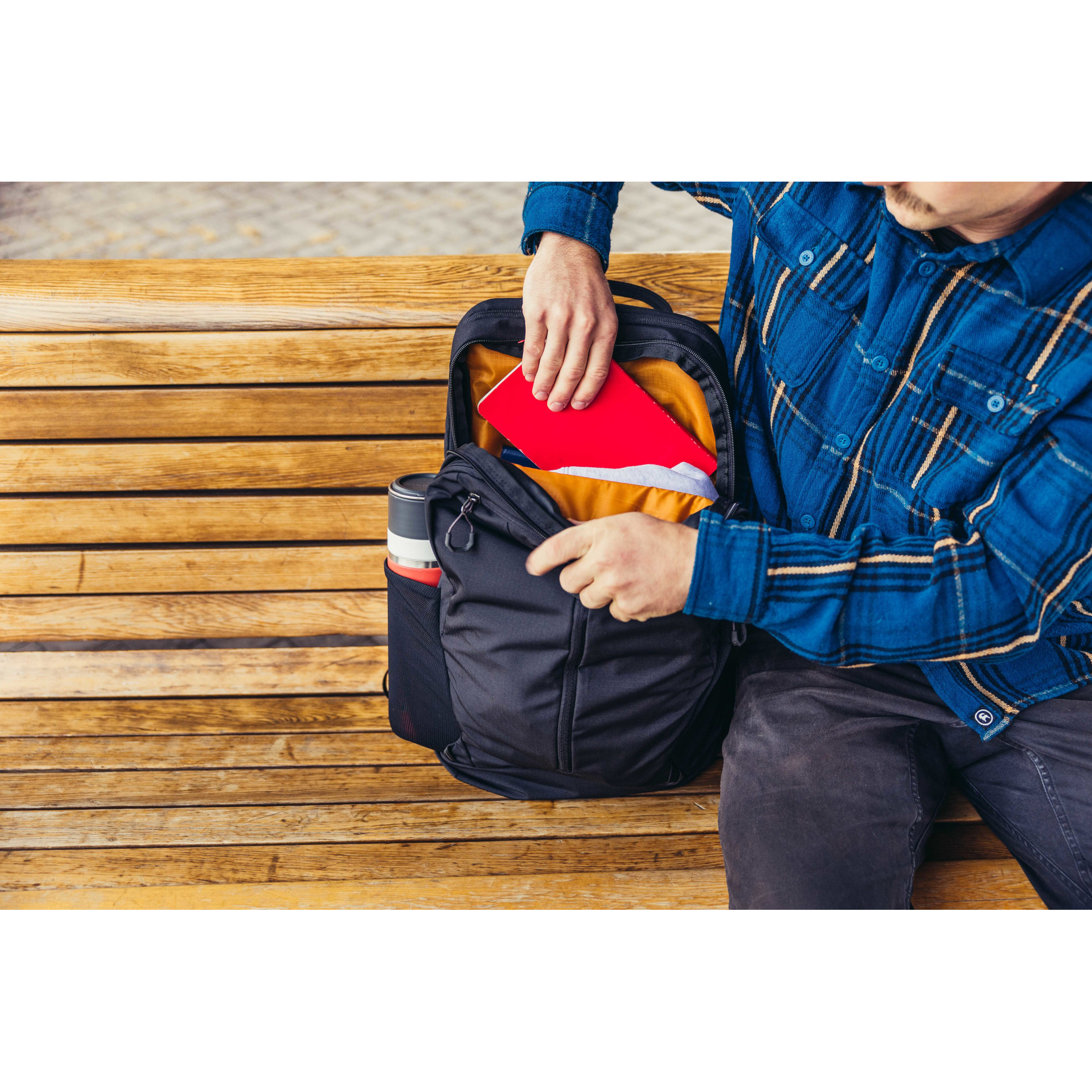 Daypack RHUNE 28 - CARBON BLACK