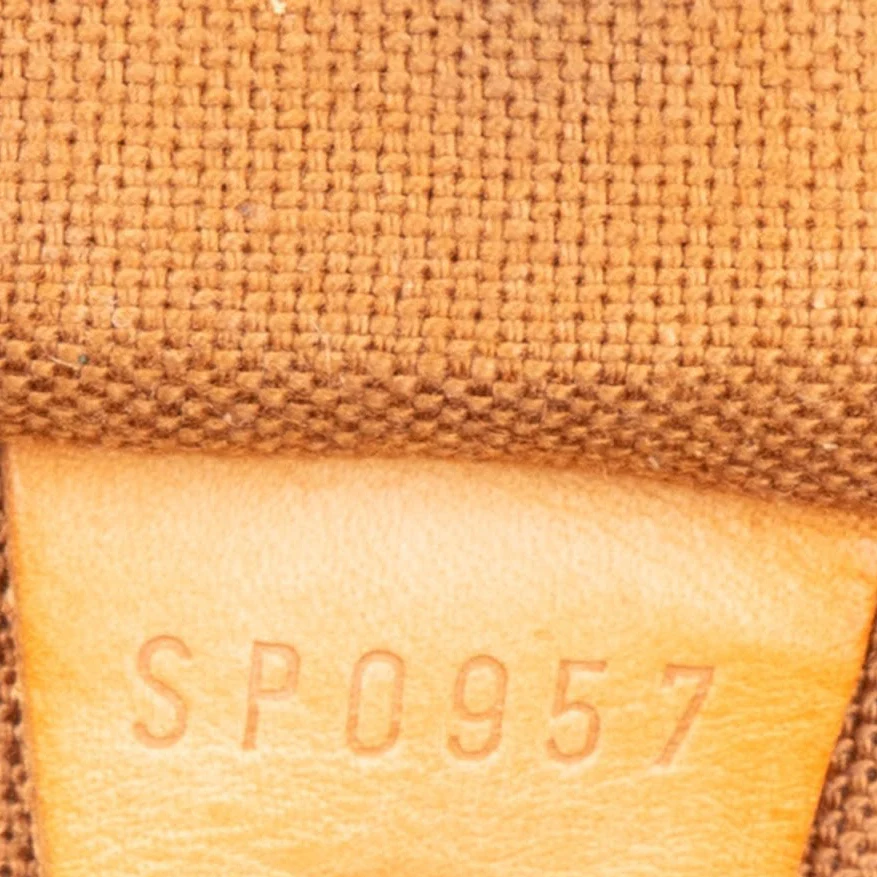 Louis Vuitton Canvas Monogram Speedy 40 Boston Bag