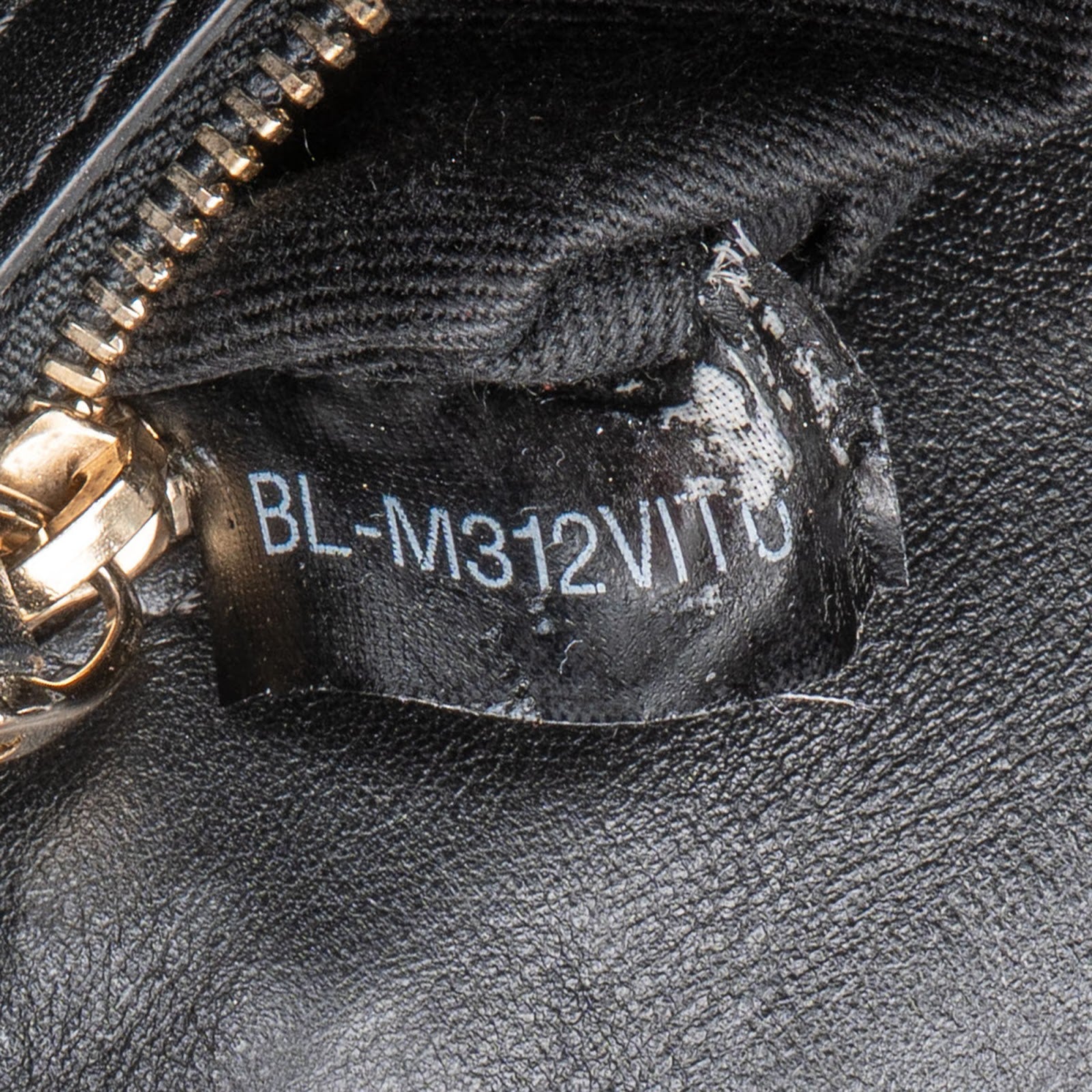 Valentino Garavani  Glam Lock Flap Crossbody Bag