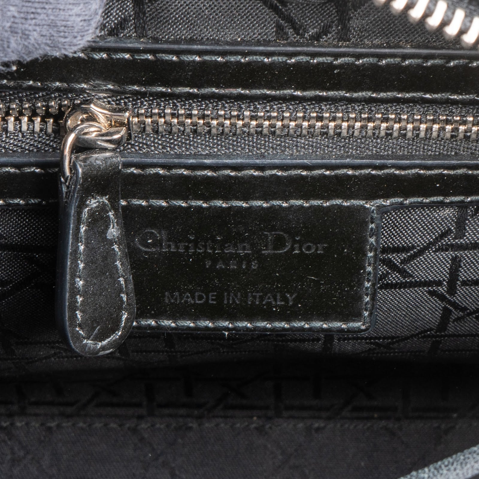 Christian Dior – Lady Dior handtas met quiltpatroon en Cannage-motief in lakleer