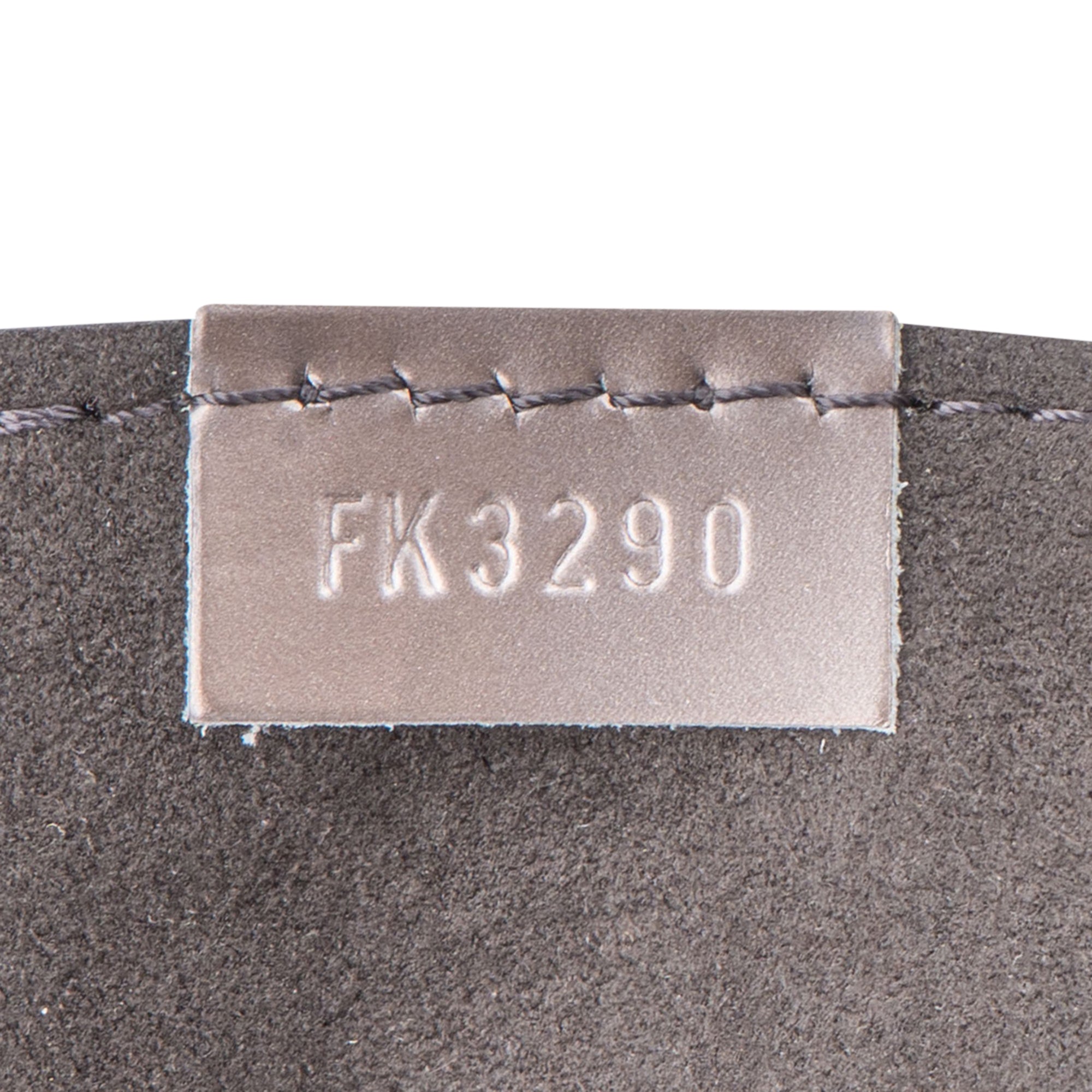 Louis Vuitton Vernis Monogram Petite Sac Plat