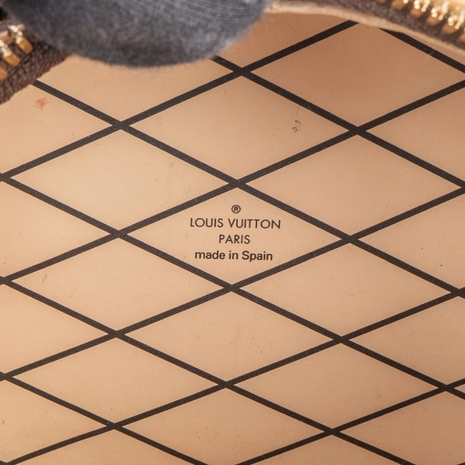 Louis Vuitton Monogram Canvas Boite Chapeau Souple Mini Crossbody Bag