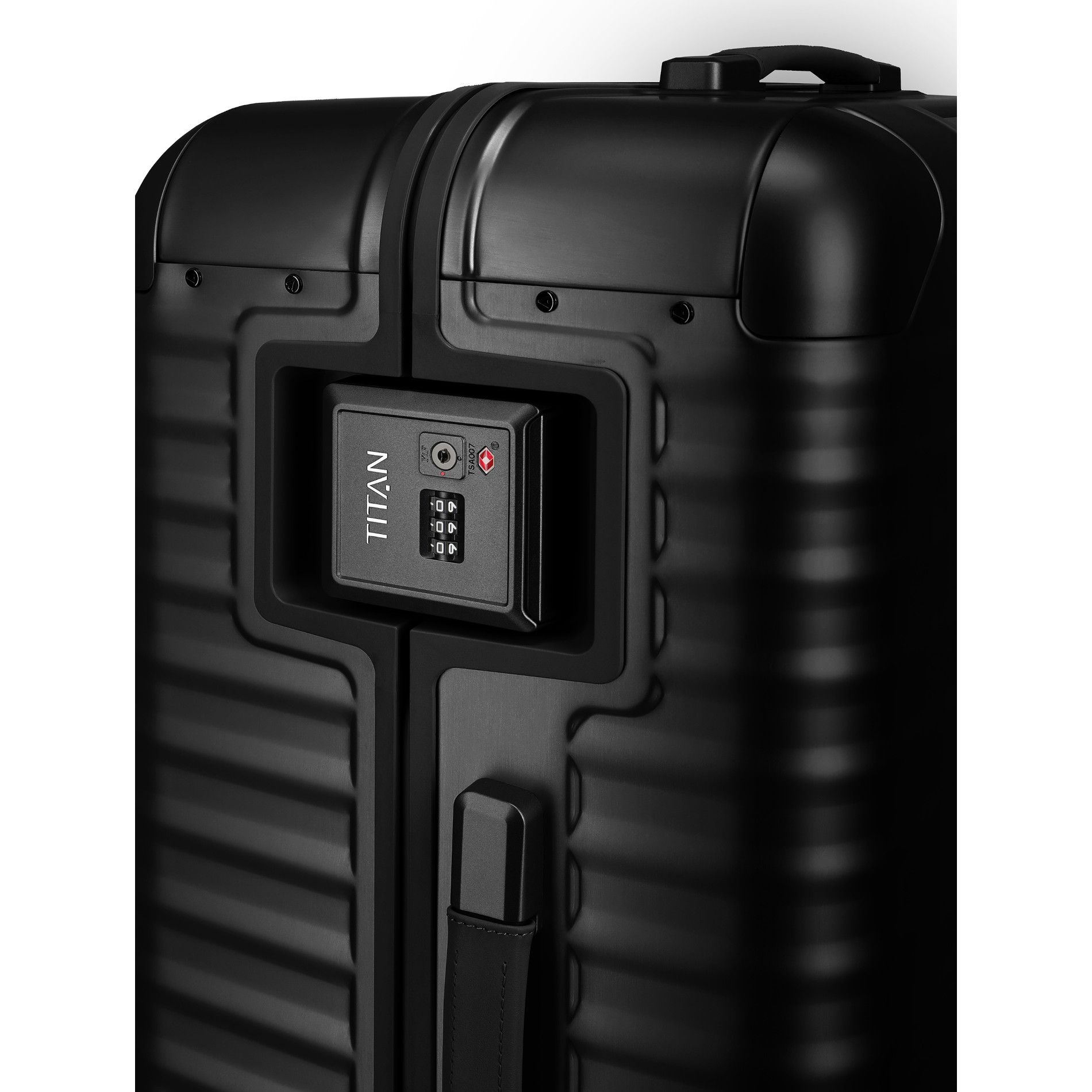 ETERNITY Trolley M+ (69 cm) - Schwarz