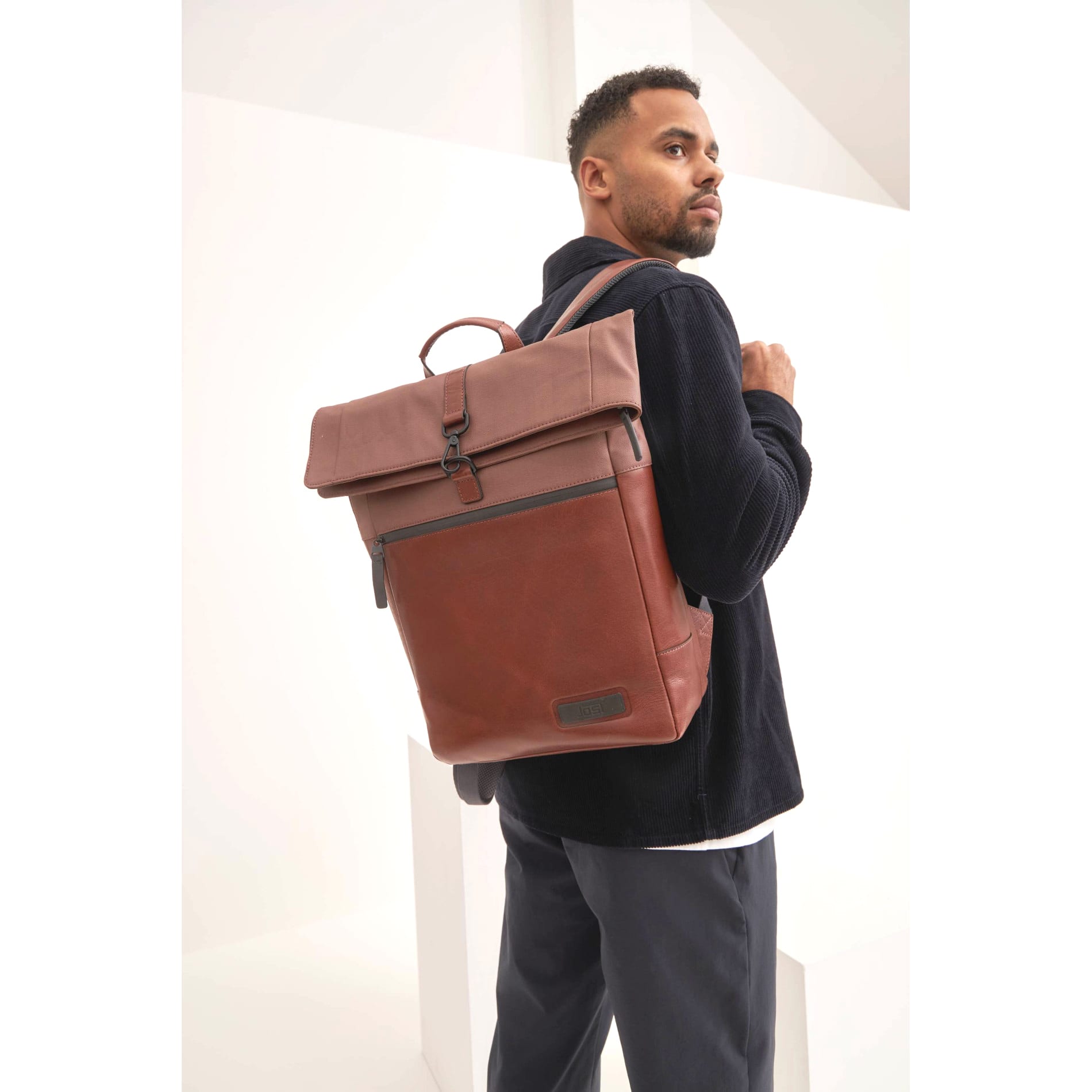 MALMÖ Kurierrucksack - cognac