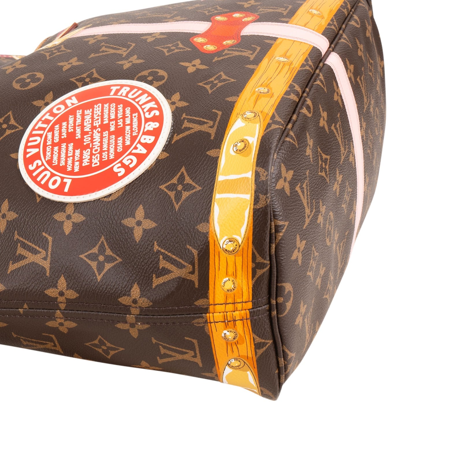 Louis Vuitton – Neverfull MM shoulder bag