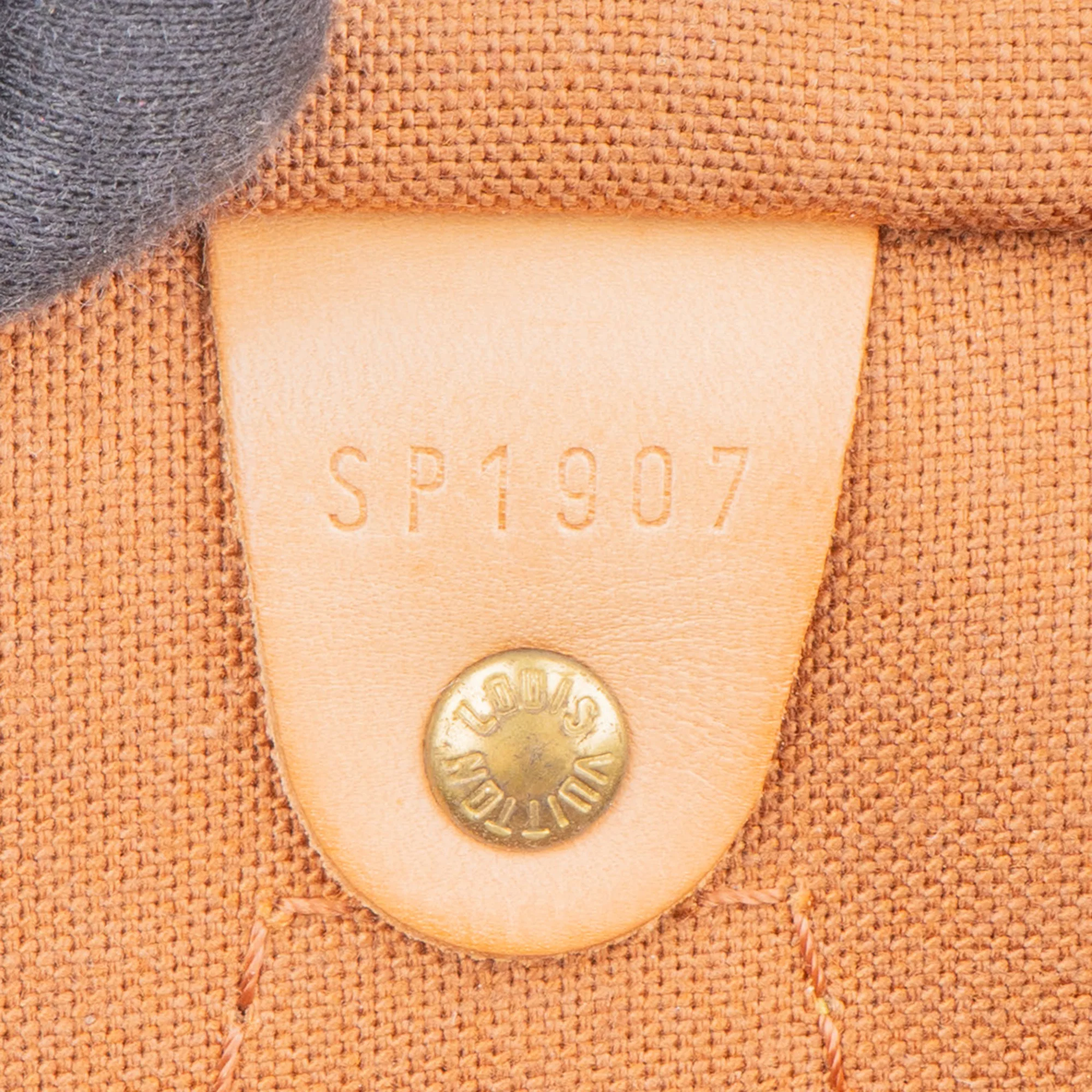 Louis Vuitton Canvas Monogram Speedy 40 Handbag