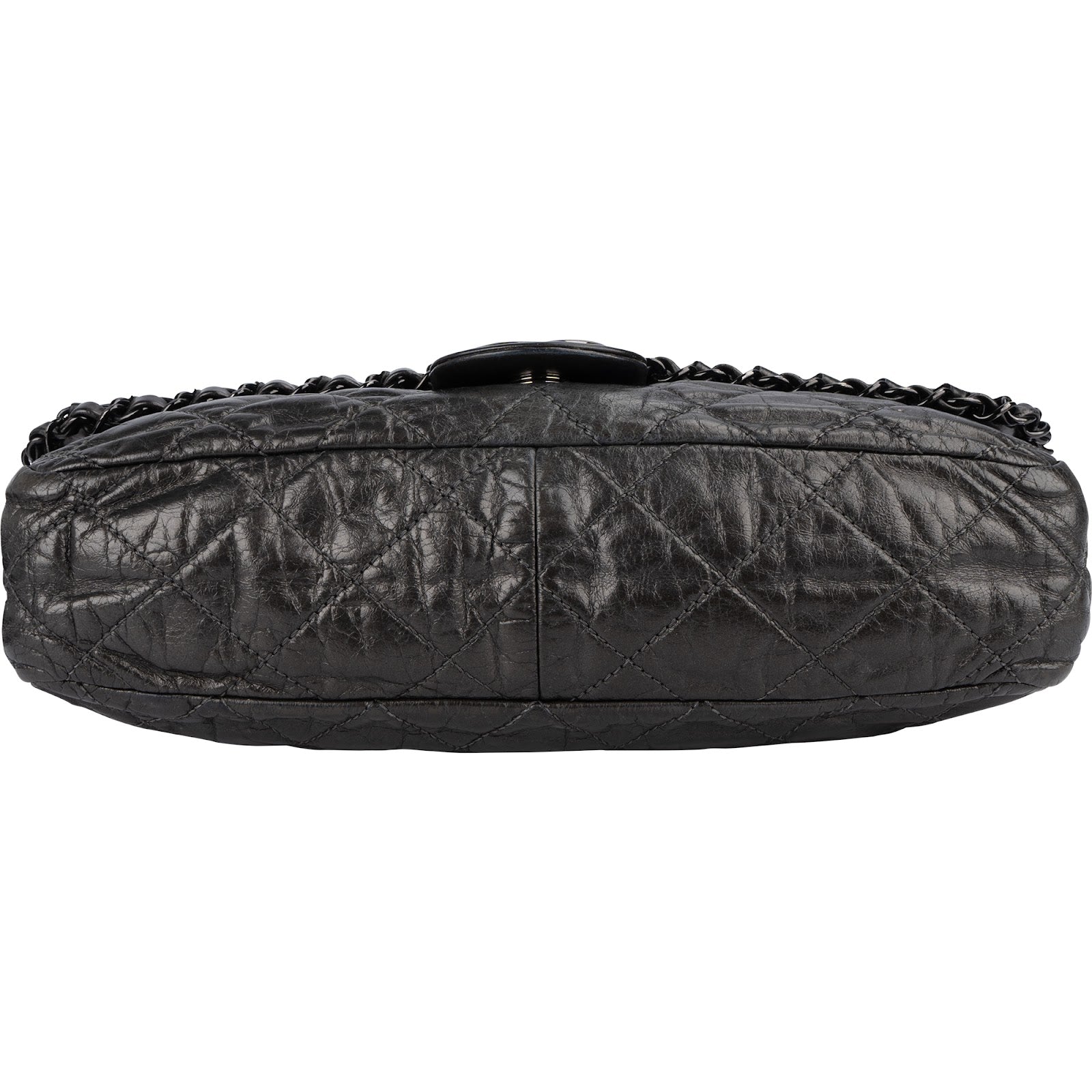 Sac à bandoulière Chanel « Chain Me East West » à rabat unique, en cuir de veau matelassé