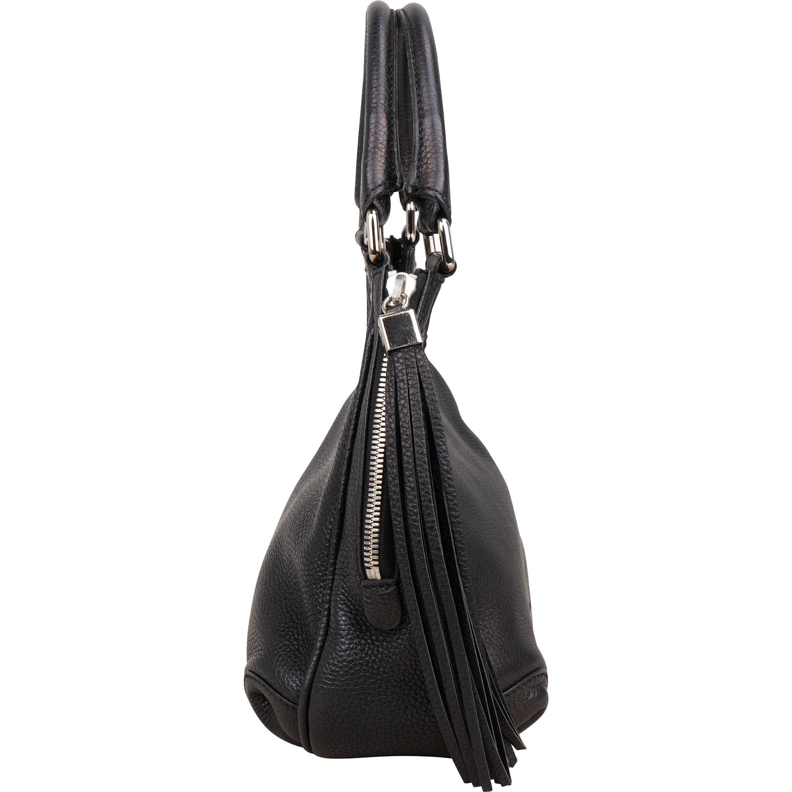 Sac à bandoulière Hobo Chanel en cuir de veau grainé avec pompon