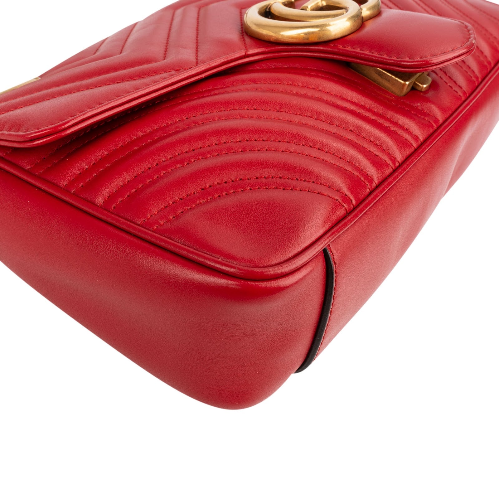 Gucci Chevron Matelassé Leather GG Marmont Medium Shoulder Bag