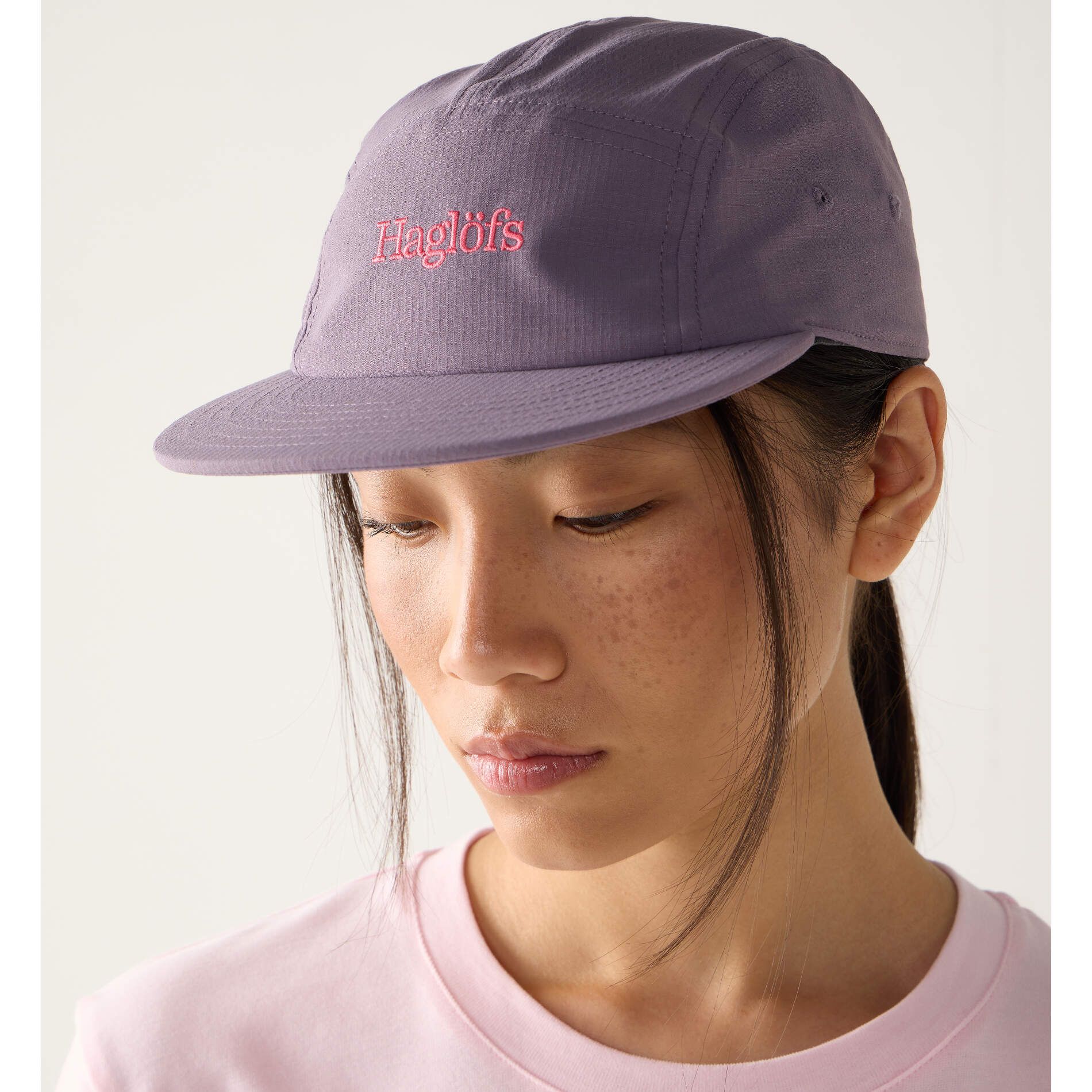Czapka z daszkiem Brand Five Panel, rozmiar S/M – kolor Purple Fog