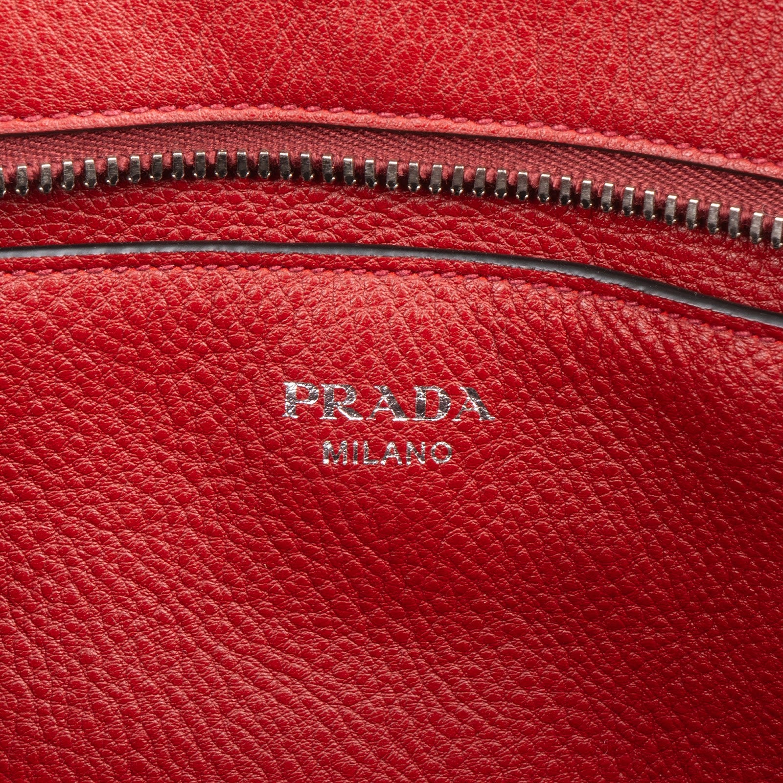 Prada - Vitello Daino Tote Handbag