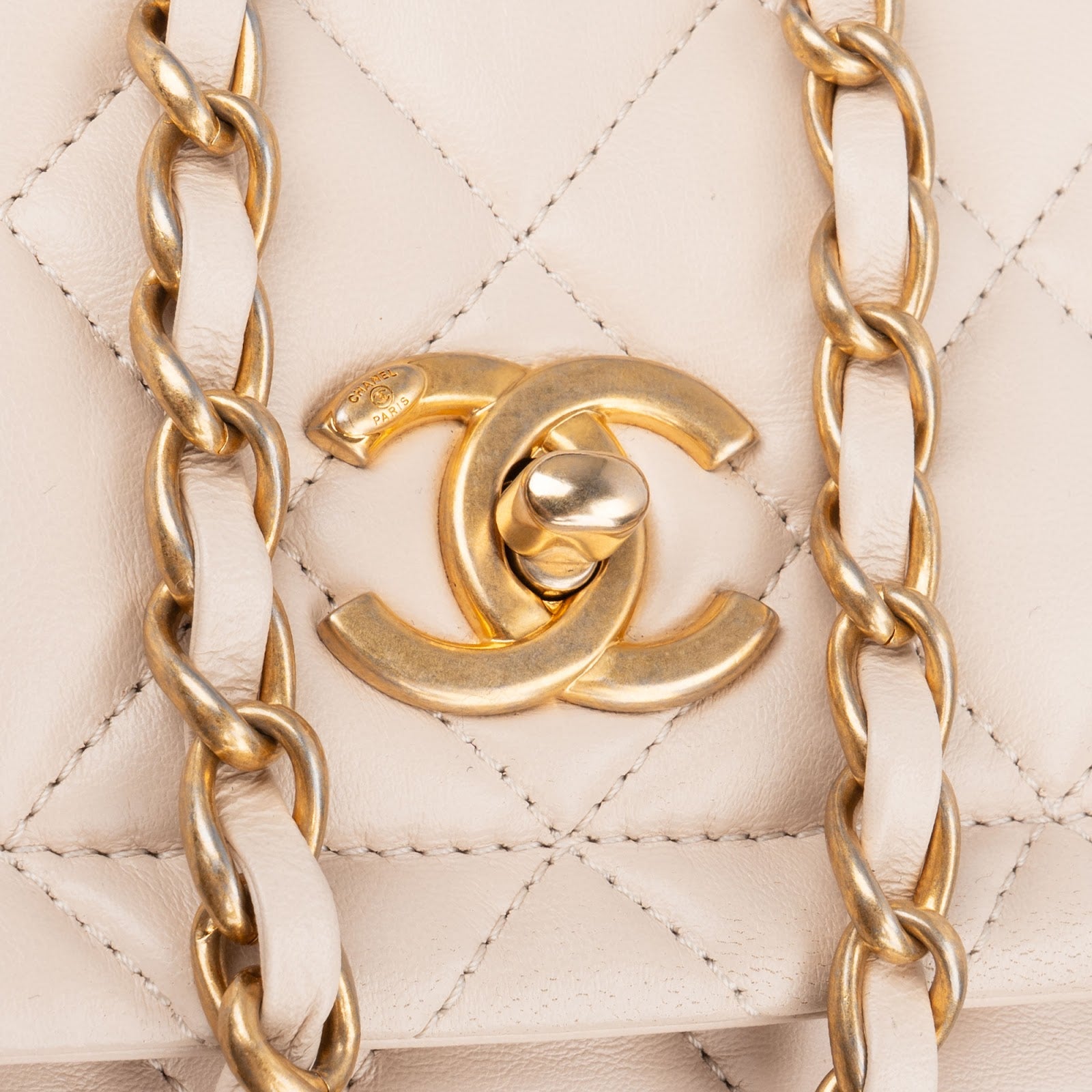 Chanel – Kleine crossbodytas met enkele flap