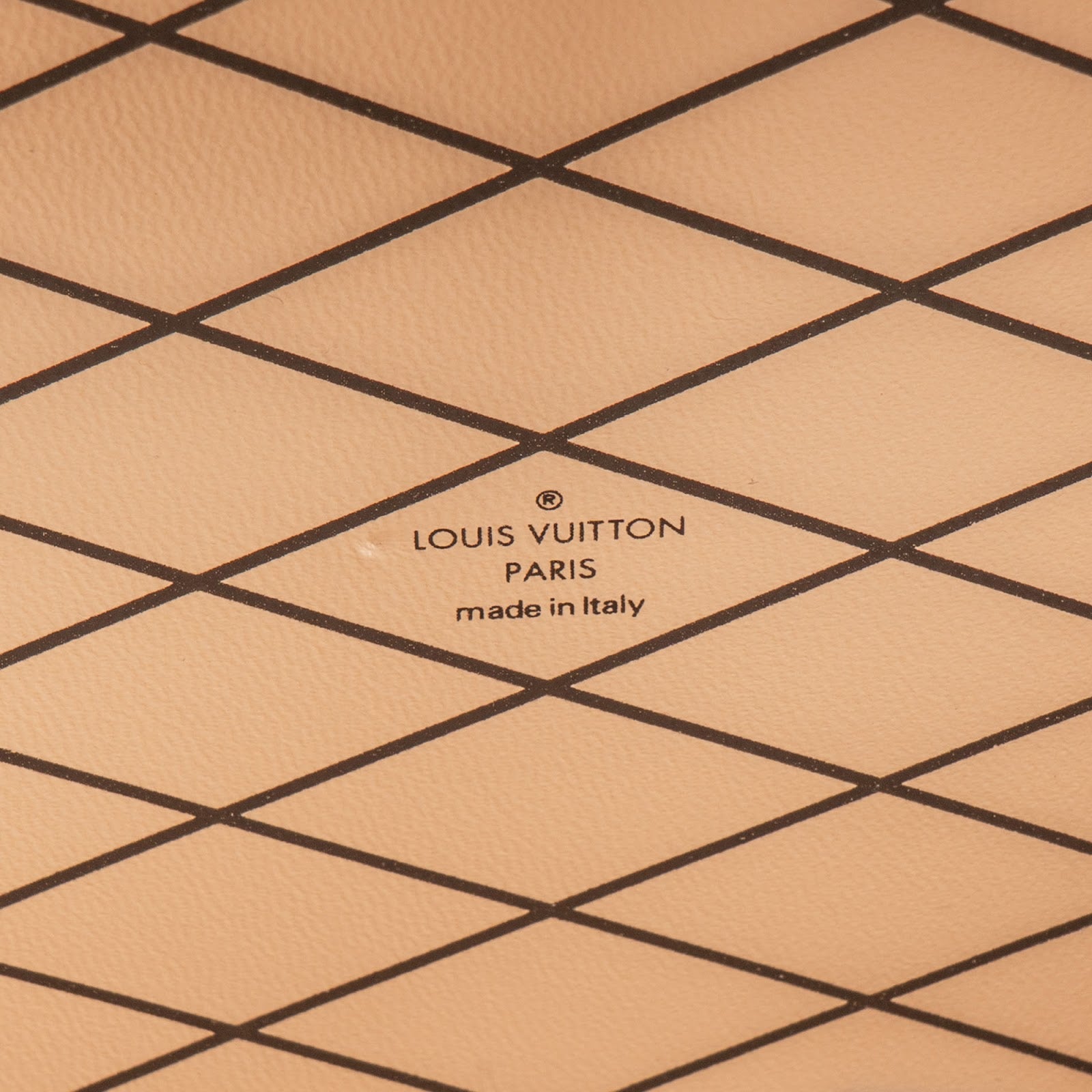 Louis Vuitton - Petite Boite Chapeau Crossbody Bag