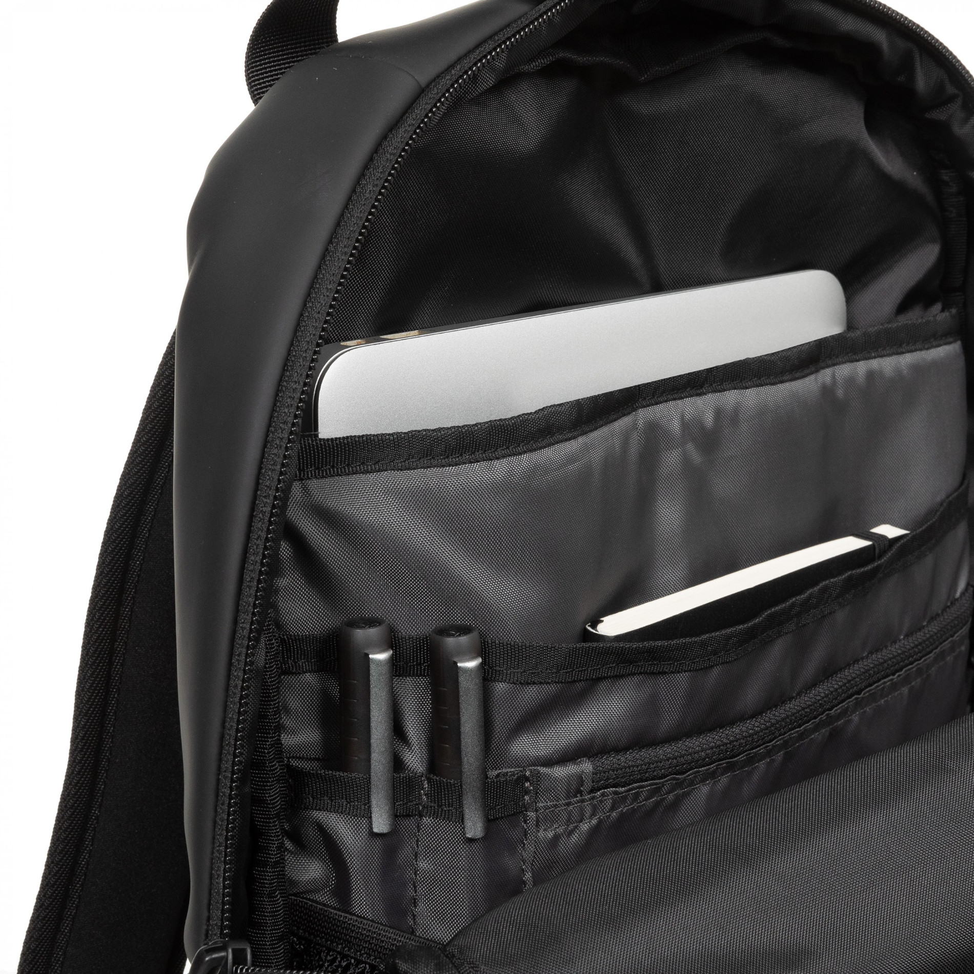 Daypack TECUM TOTE - CNNCT F Matte Black