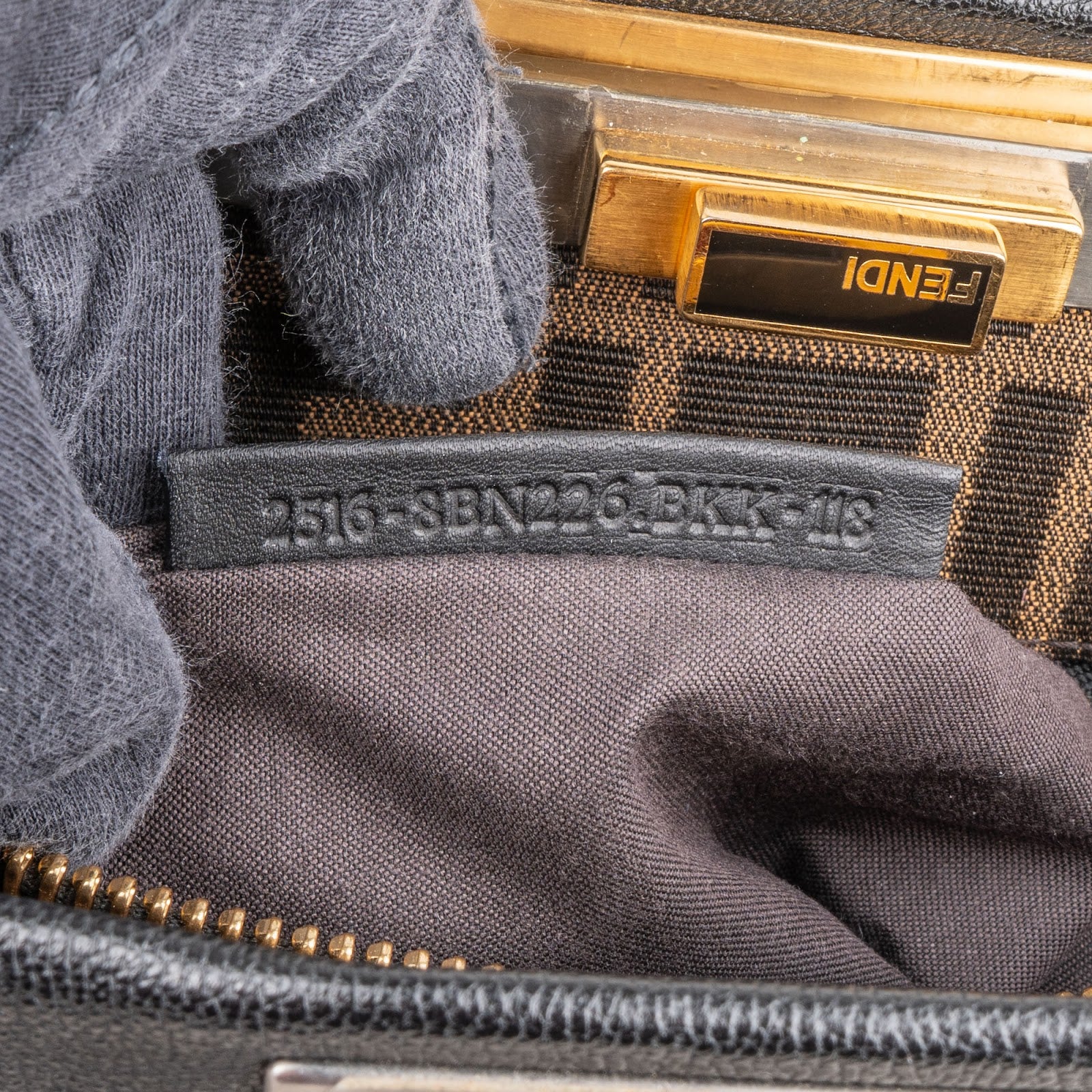 Fendi - Medium Peekaboo Handtasche