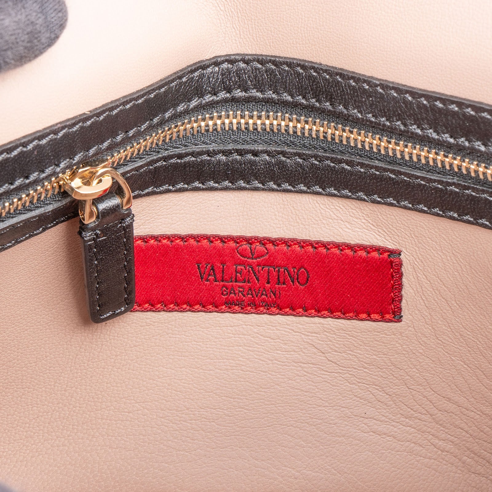Valentino Garavani - Rockstud Flat Clutch