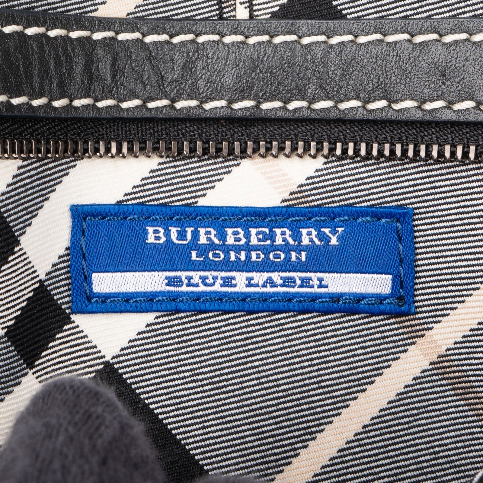 Burberry - Reversible Hobo Shoulder Bag