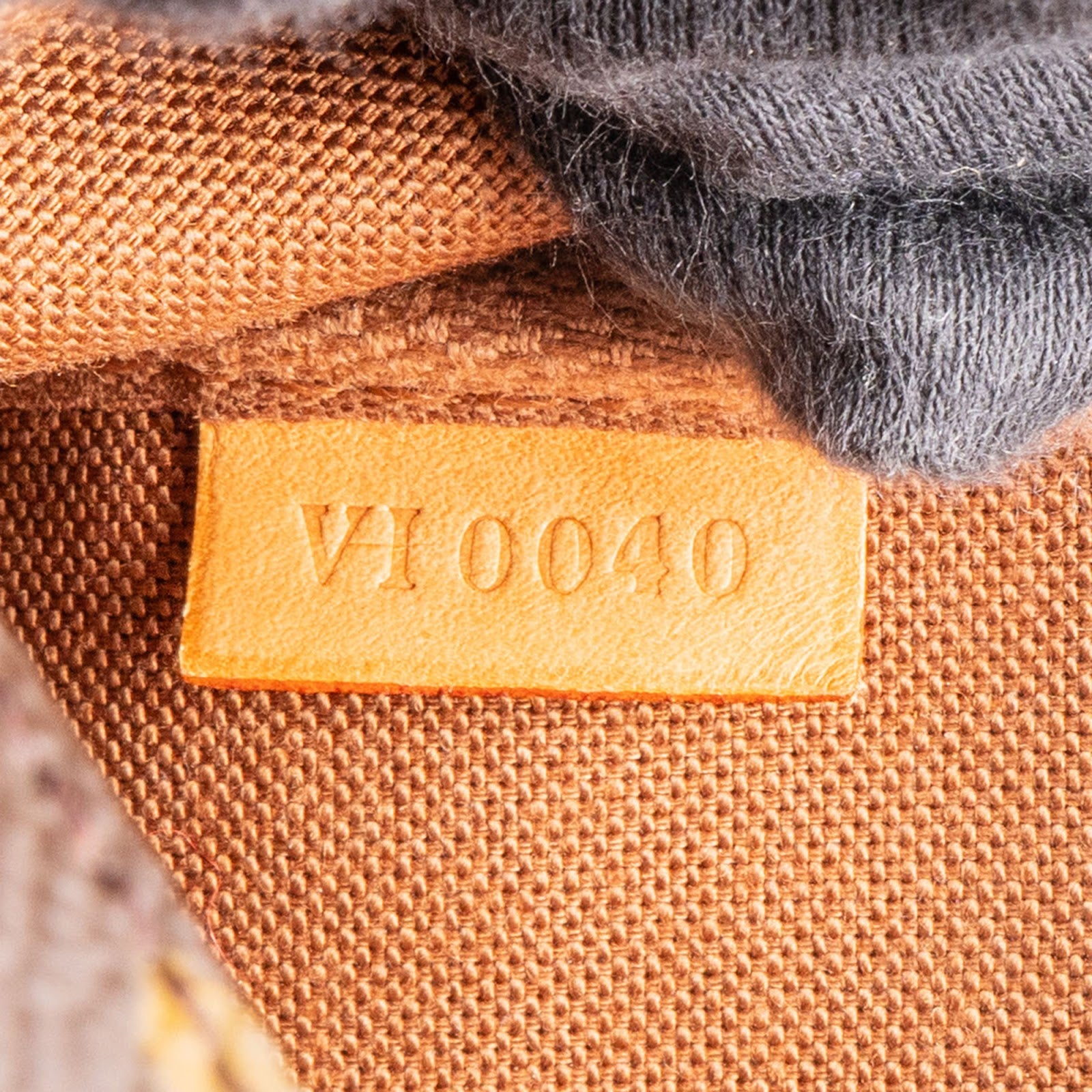 Louis Vuitton Monogram Canvas Pochette Accessoires Handbag