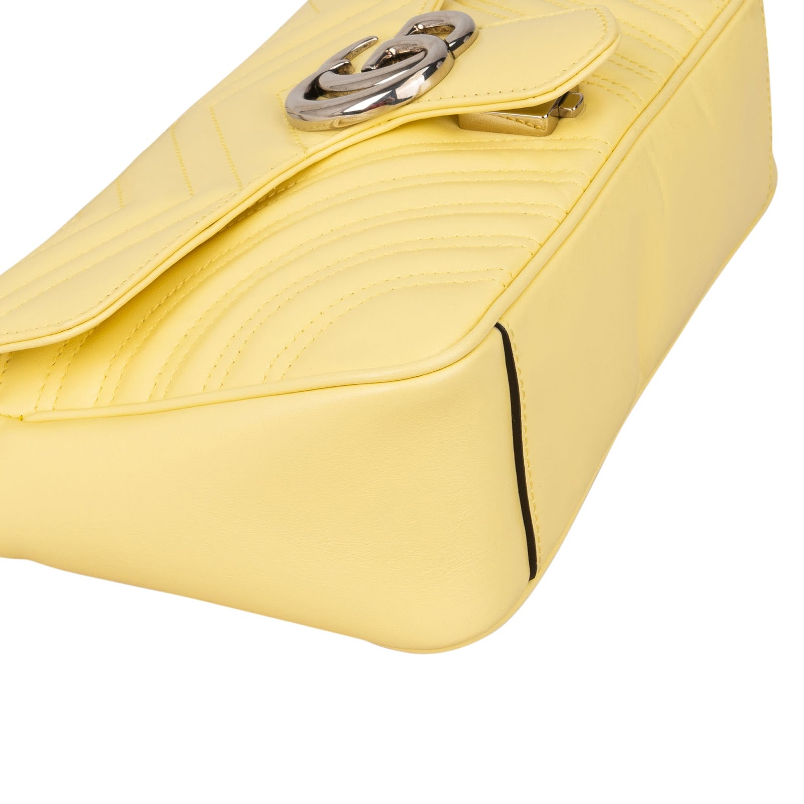 Gucci – Marmont Crossbody Bag in Bright Yellow