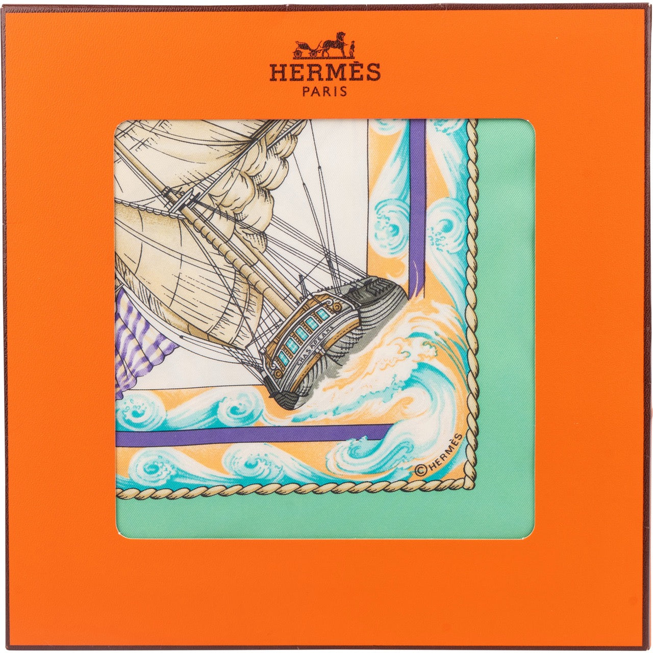 Hermès Classic "Vive  Le Vent" Silk Carre 90 Scarf Tuch