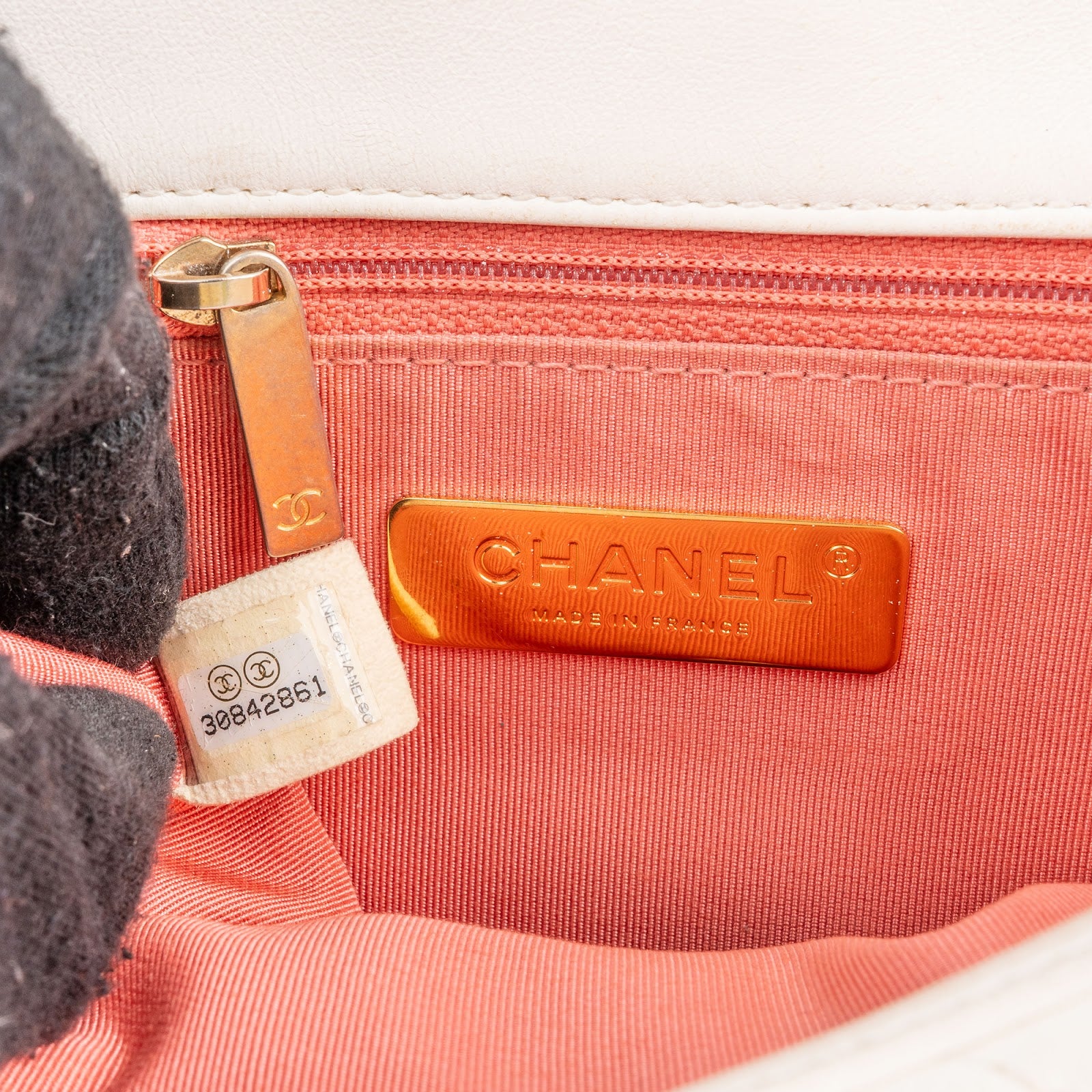 Chanel - Chanel 19 Single Flap Crossbody Bag