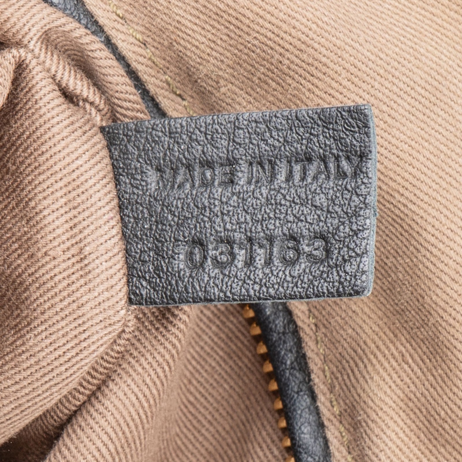 Chloé Grained Leather Medium Marcie Hobo Handbag