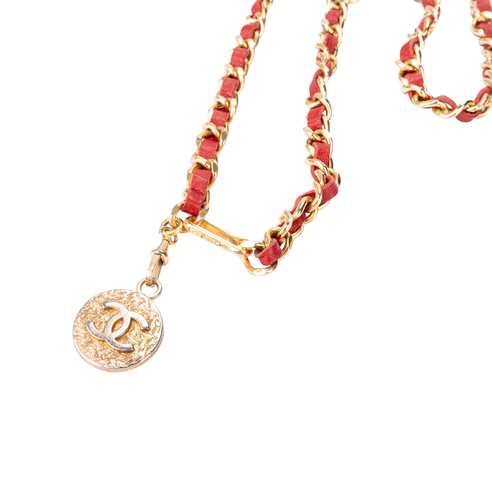 Ceinture Chanel Rouge en cuir d'agneau 1984 avec chaîne dorée au niveau du ventre (94)
