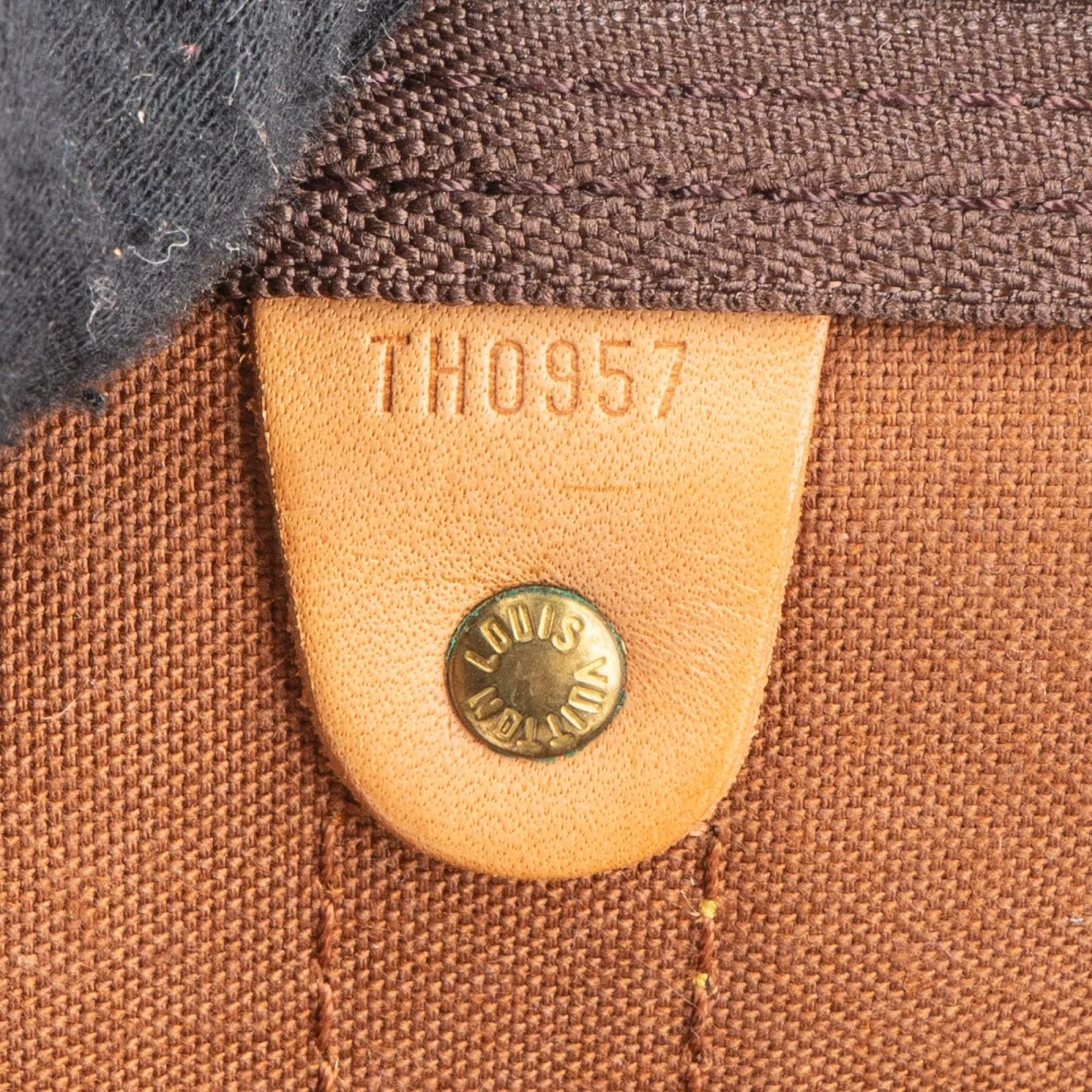 Louis Vuitton Monogram Canvas Keepall 60 Bandoulière Travel Bag