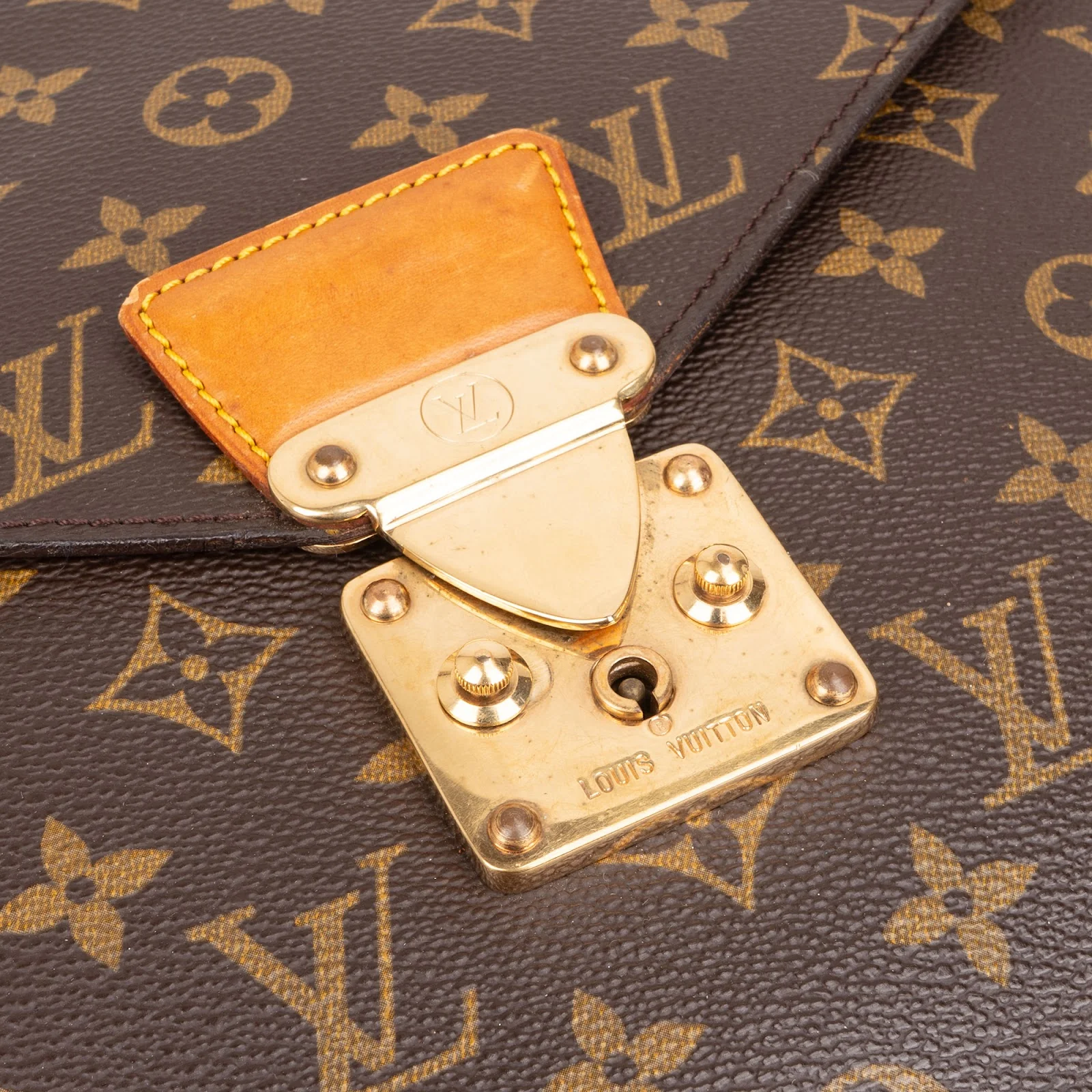 Louis Vuitton Monogram Canvas Porte Documents Senateur
