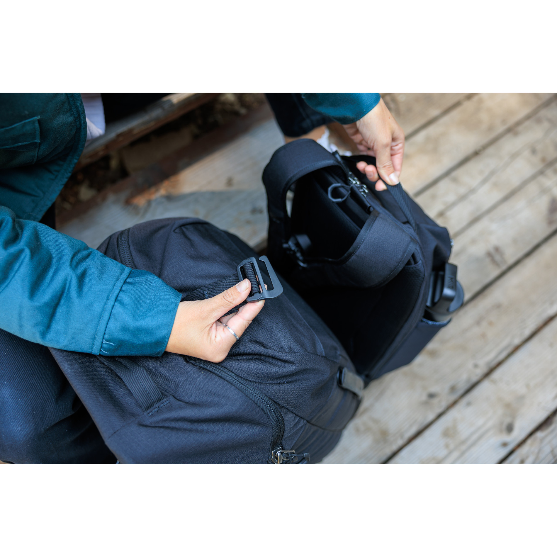 BORDER 50+15 - BLACK LICHEN