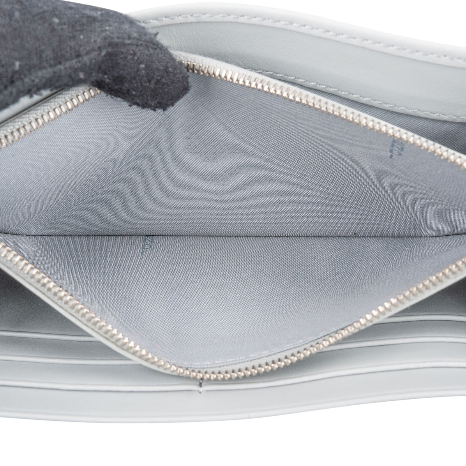 Fendi - Emblem Wallet On Chain Crossbody Bag