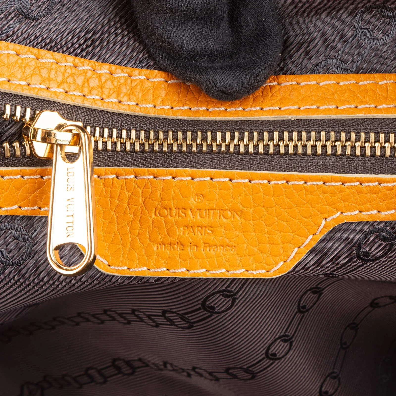 Louis Vuitton Yellow Taurillon Jaune Tobago Weekender 45 Reisetasche