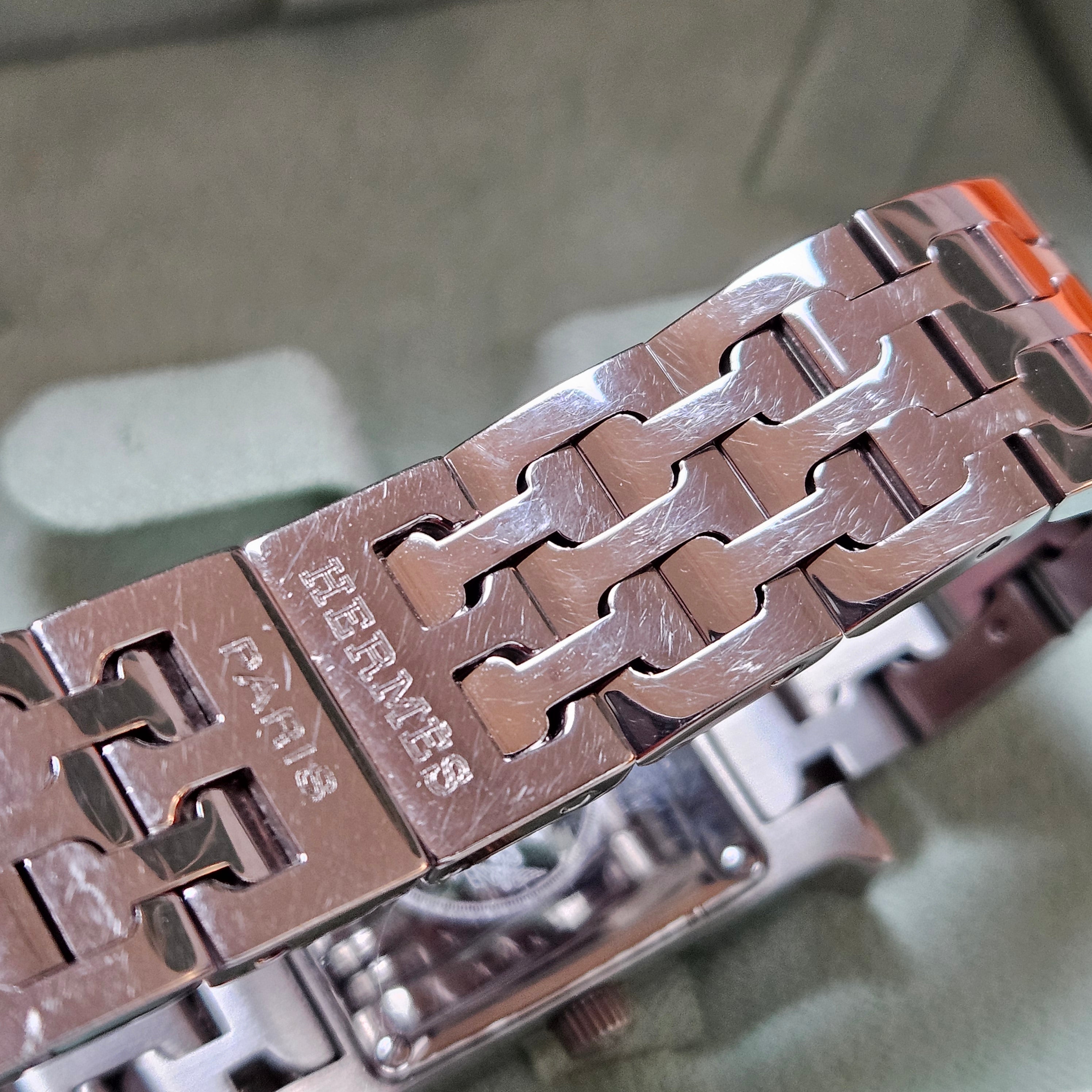 Hermès Silver Tone Heure H Damenuhr HH1.210