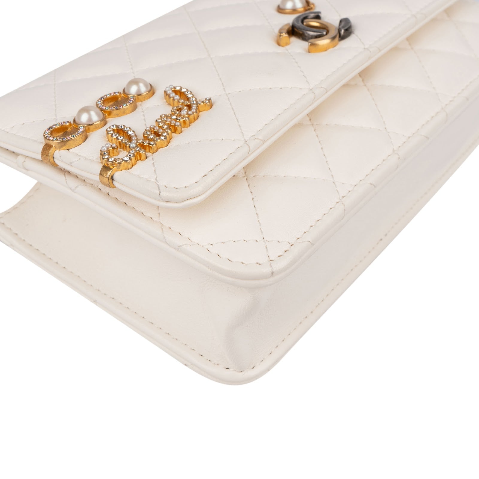 Chanel - Paris-Cosmopolite Charms Two-Tone Wallet On Chain Crossbody Bag