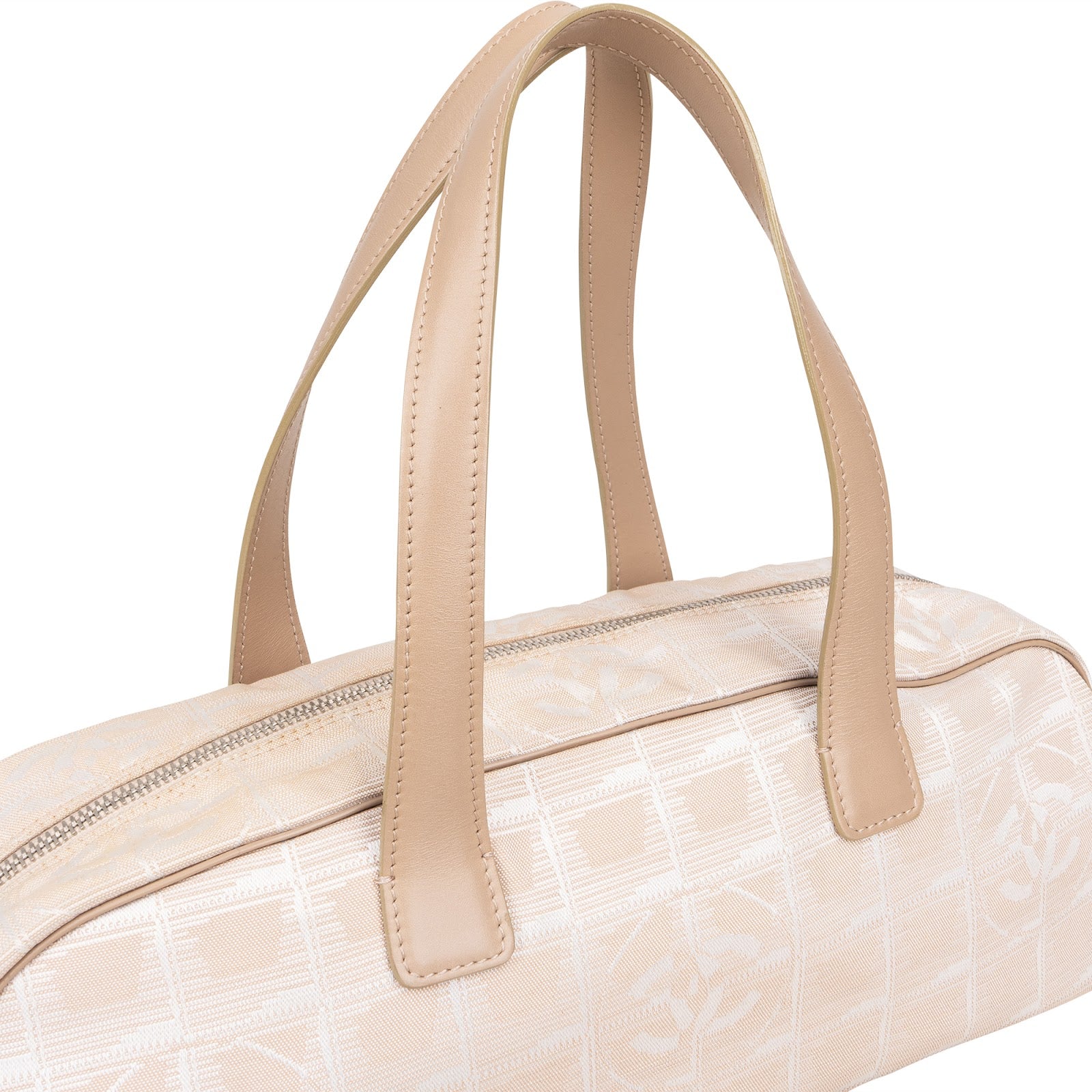 Torebka Chanel z linii Travel Line z motywem Monogram