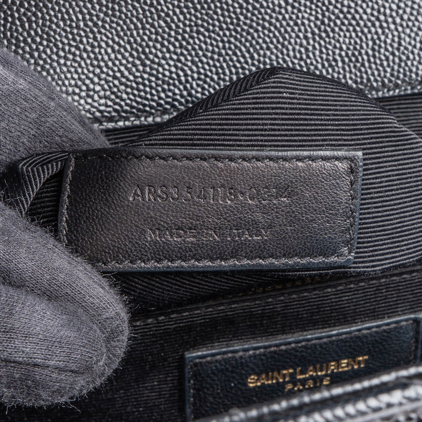 Saint Laurent - Medium Envelope Crossbody Bag