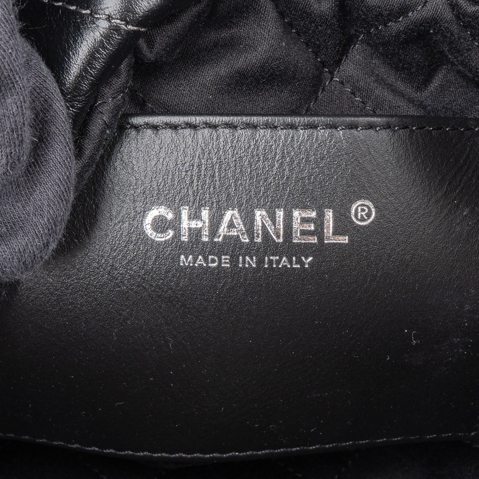 Chanel 22 Quilted Lambskin Ombre Drawstring Crossbody Bag