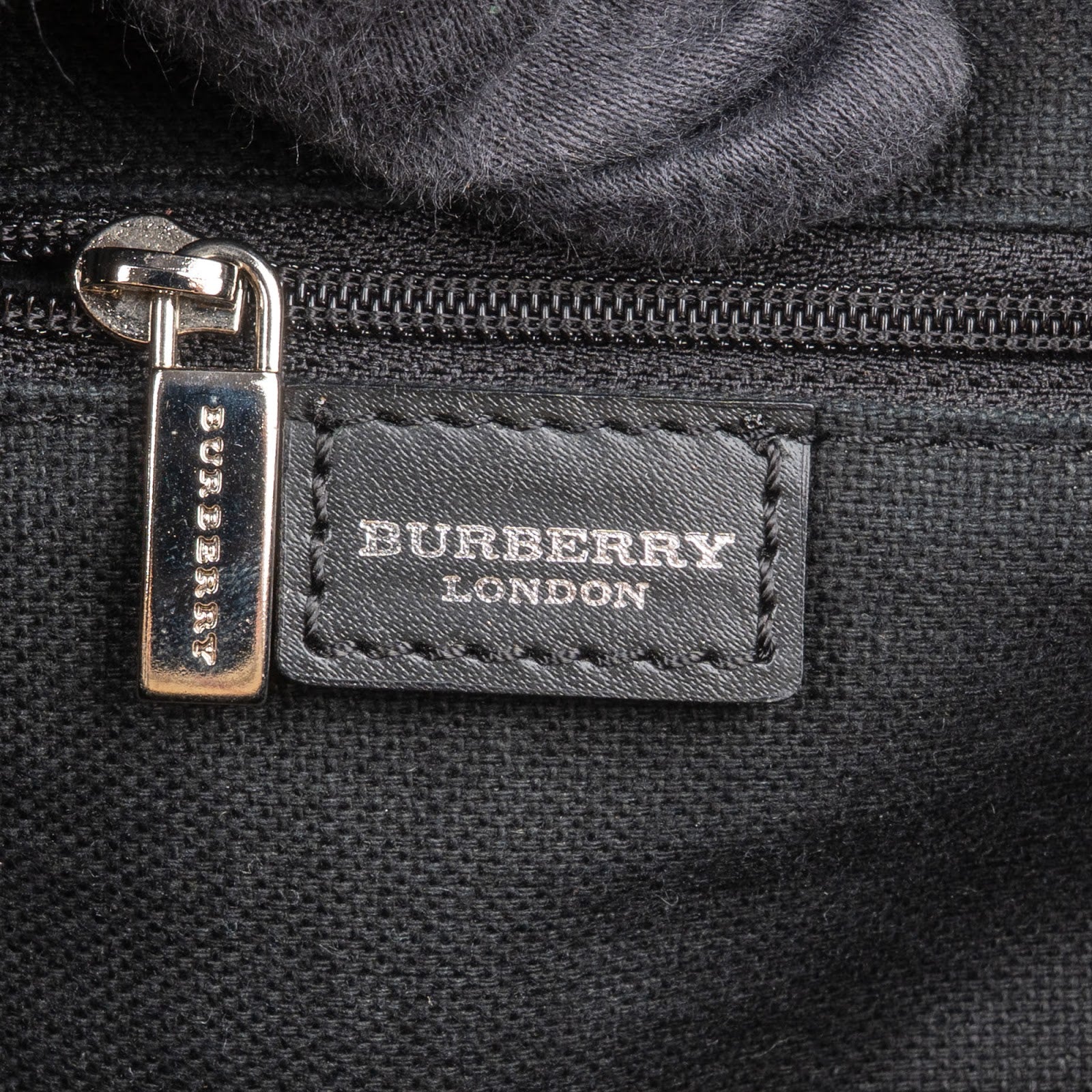 Burberry - Nova Check Barrel Handtasche